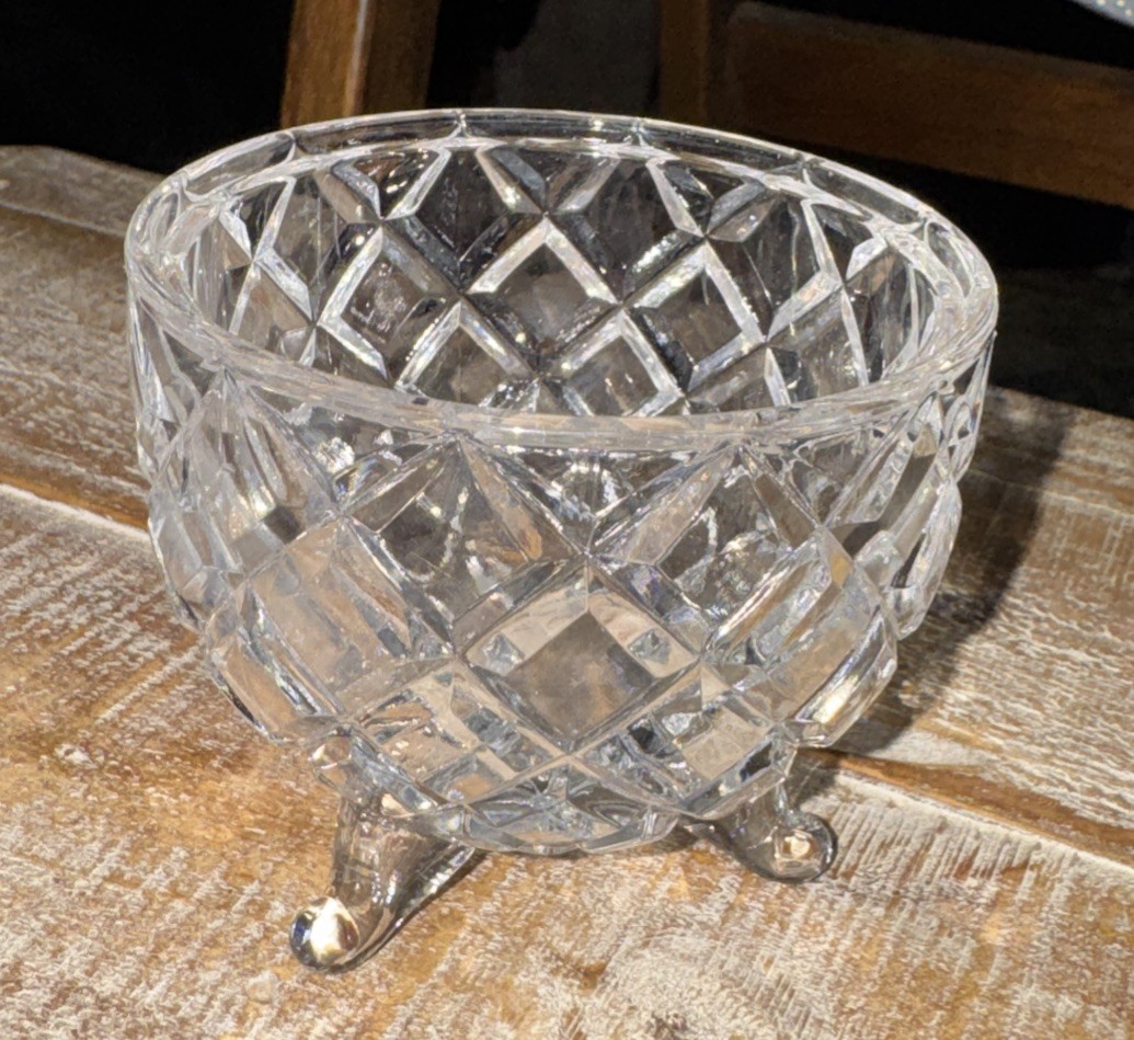Vintage Pineapple Footed Crystal Candy Dish Bottom ONLY – Diameter 3.5 in