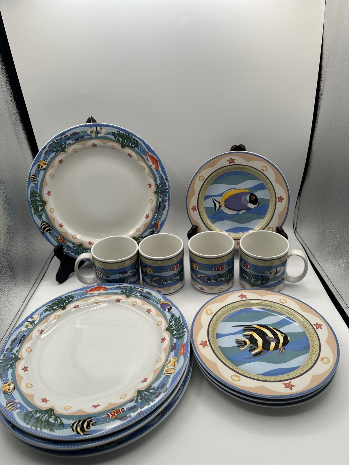 Sakura CORAL REEF Four 4 Piece Place Setting Plate ,Saucer, Mug (12 pieces)￼