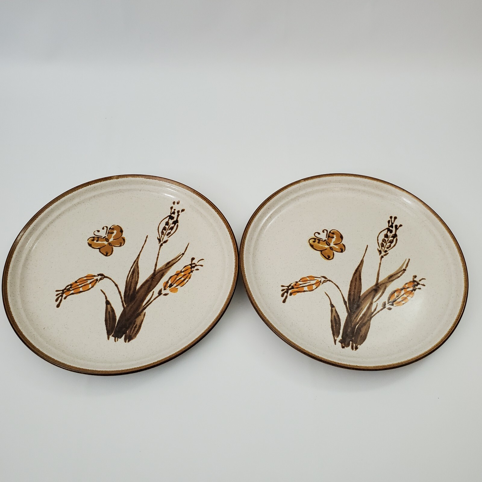SET of 2 COUTURE STONEWARE 8″ PLATE WHEAT BUTTERFLY FALL HARVEST MIKASA JAPAN