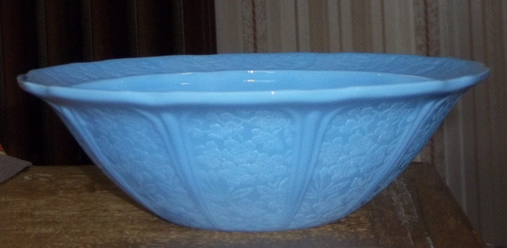 Vintage 8 1/2″ Large Fruit Bowl Cherry Blossom Delphite by Jeannette