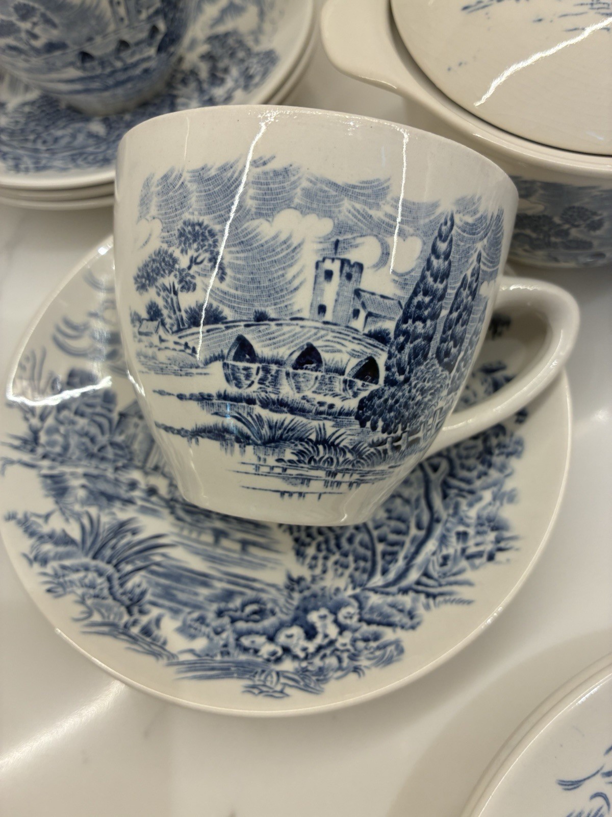 Perfect! ENOCH Wedgwood Countryside Blue Transferware 34 Pc Dinnerware Set for 4