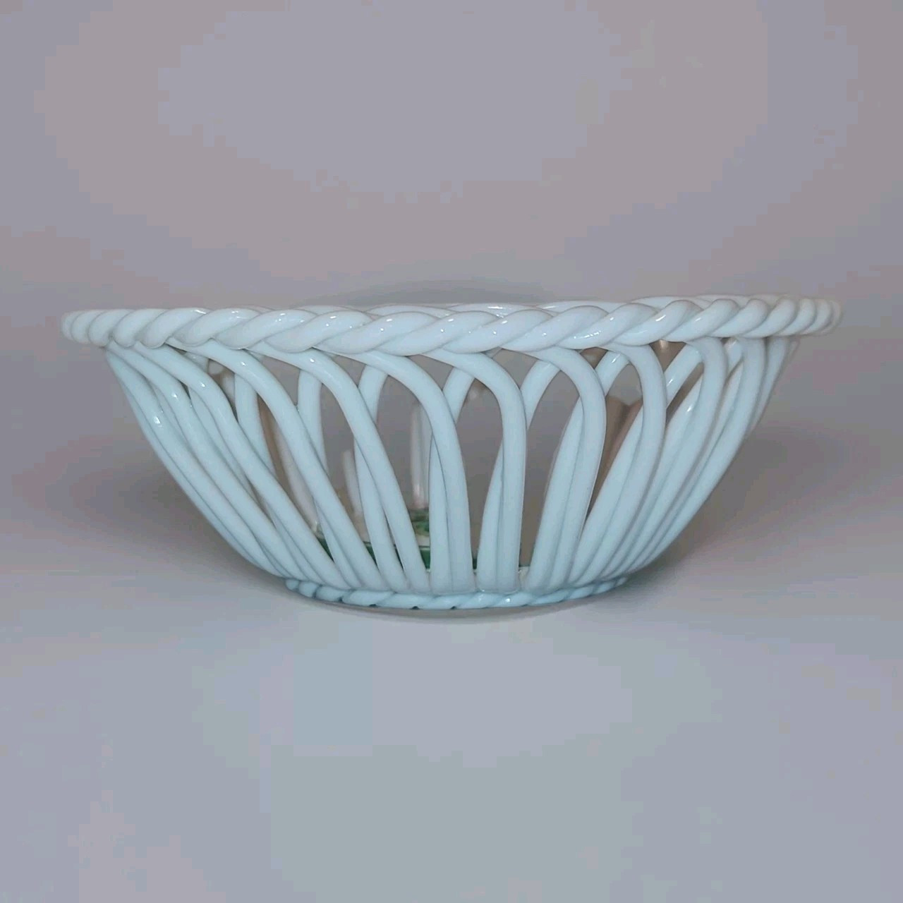 Herend Vienna Rose Openwork Basket Bowl Porcelain White Pink Flower Hungary 7372