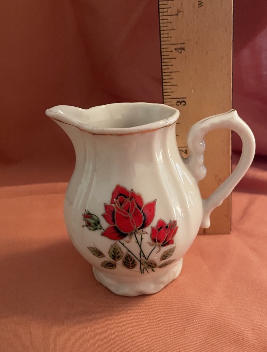 Vintage Porcelain Japan. Gold Trim Creamer 3-1/4” H. Mint Condition Vintage