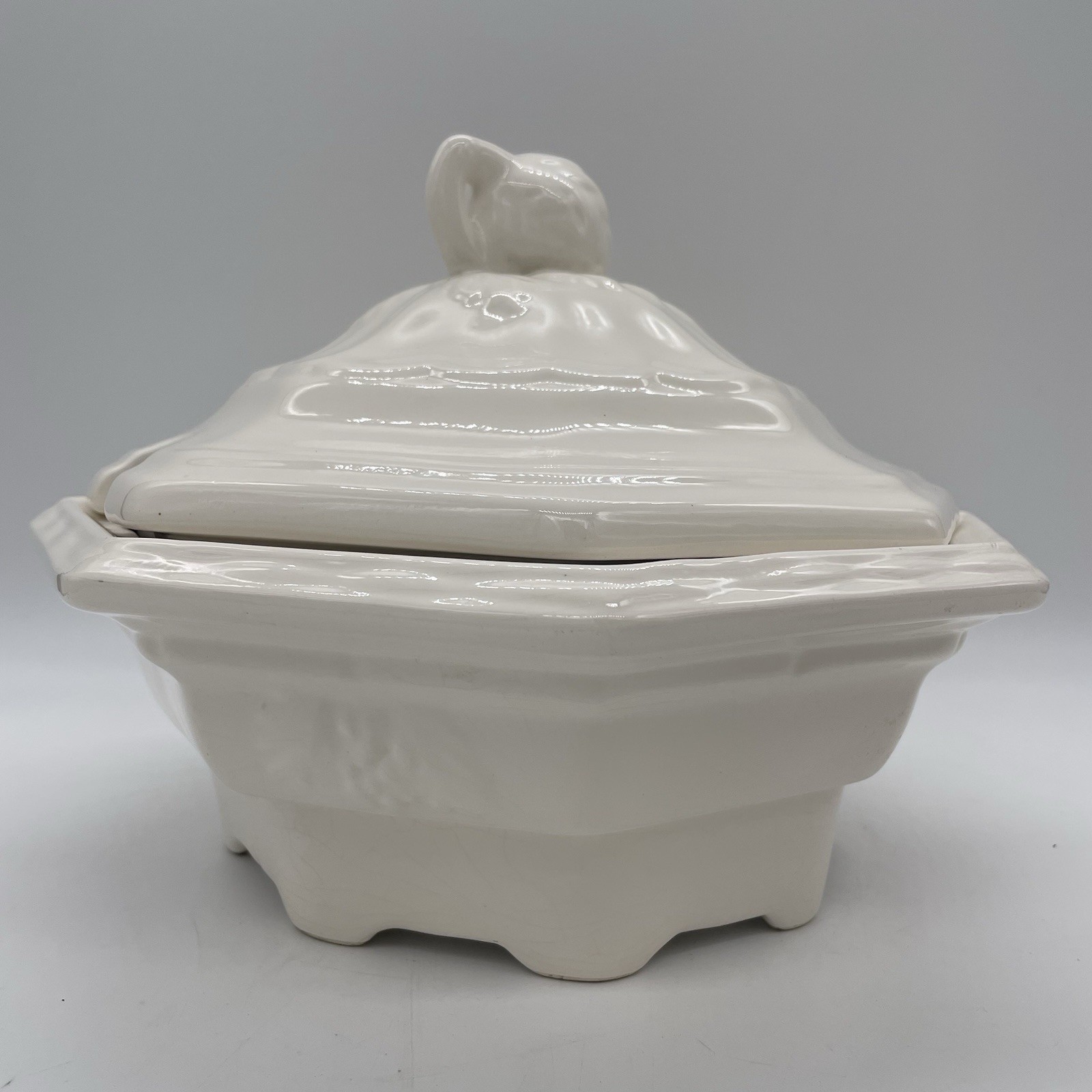 Vintage California Pottery USA Soup Tureen 2qt Octagon White Cream Lidded Lid