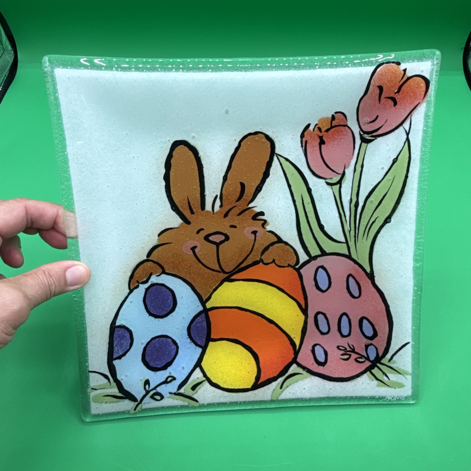 Peggy Karr 10″ Happy Easter Square Plate Fused Art glass signed Cartoon