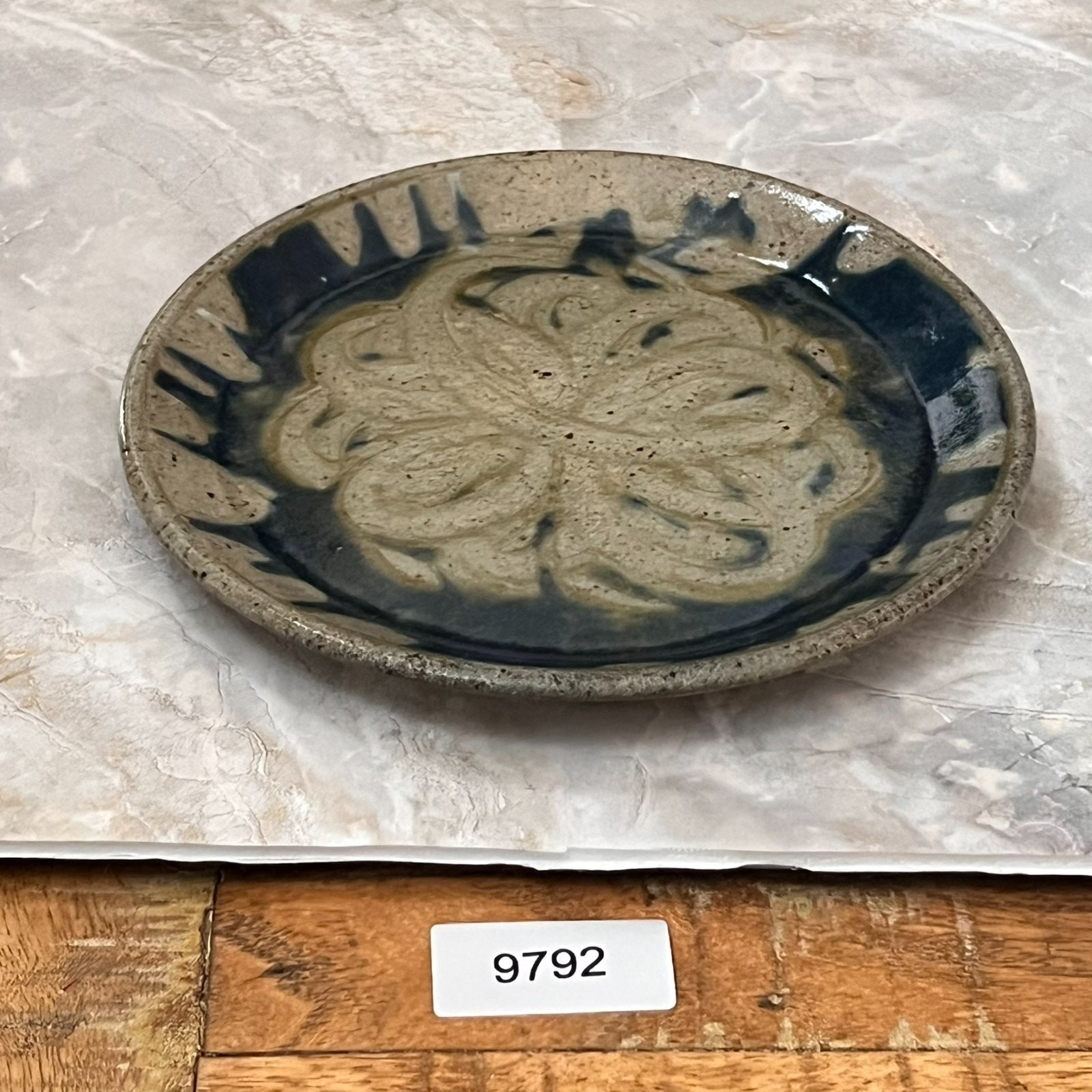 Studio Art Pottery Decorative Plate 8.5″ Hand-Painted Floral Taupe Blue Design