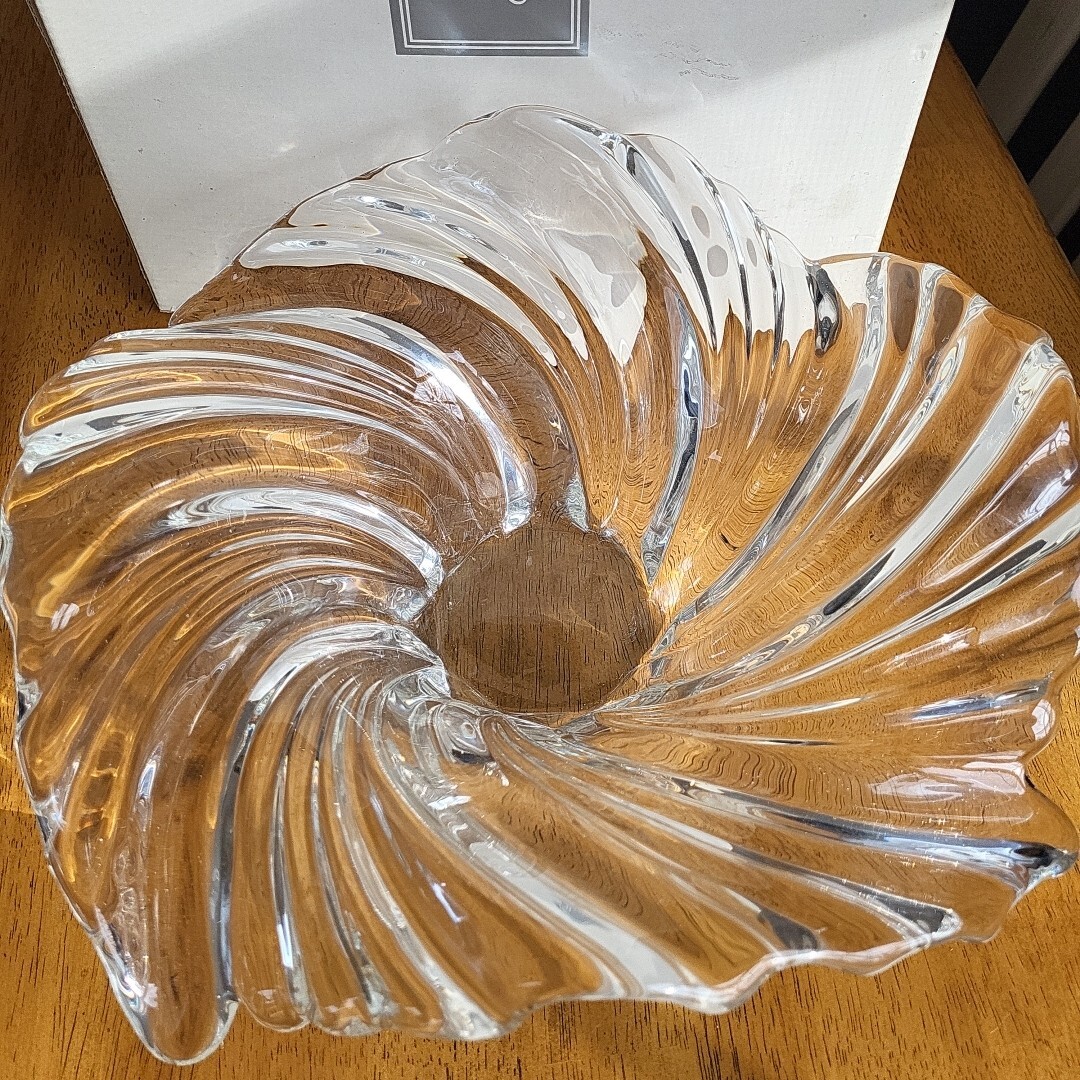 Mikasa Belle Epoque Spiral Crystal Bowl 12 1/2 Inch Centerpiece SB 000/258