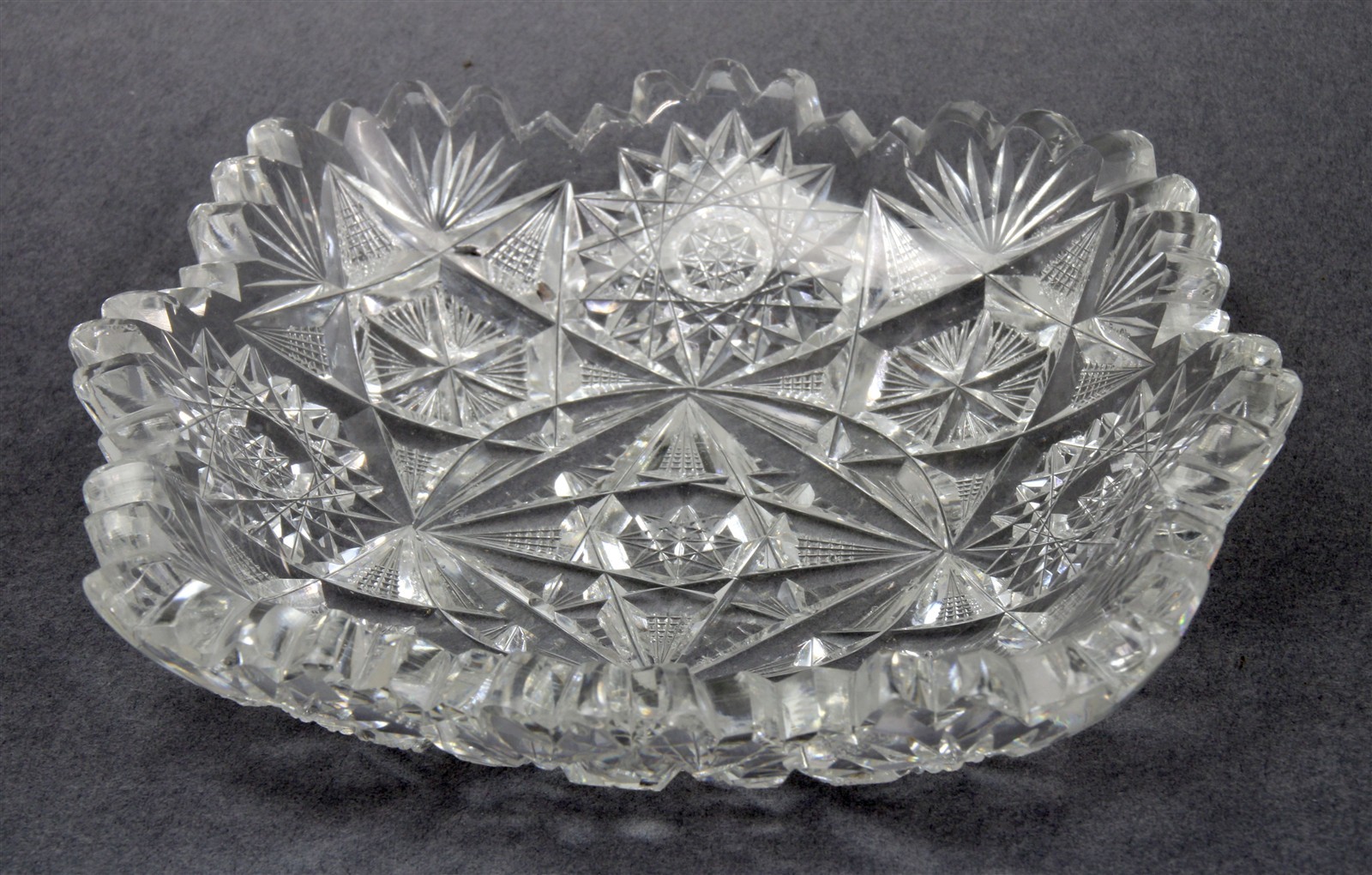 Vtg LIBBEY American Brilliant Period Cut Glass Candy Trinket Dish Stars 6″ x 6″