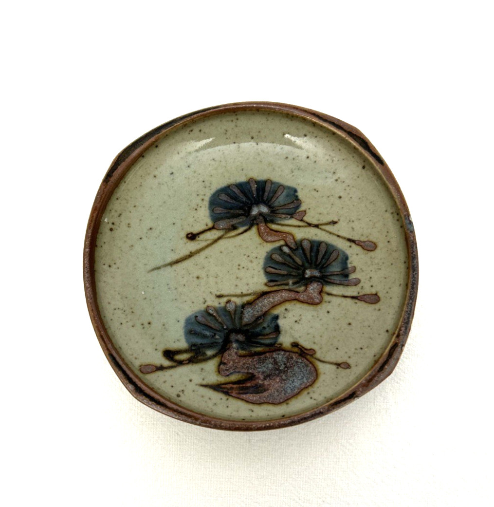 Vtg Art Stoneware Pottery Plate Dish Speckled Beige Glaze Inky Blue Floral 5.25″