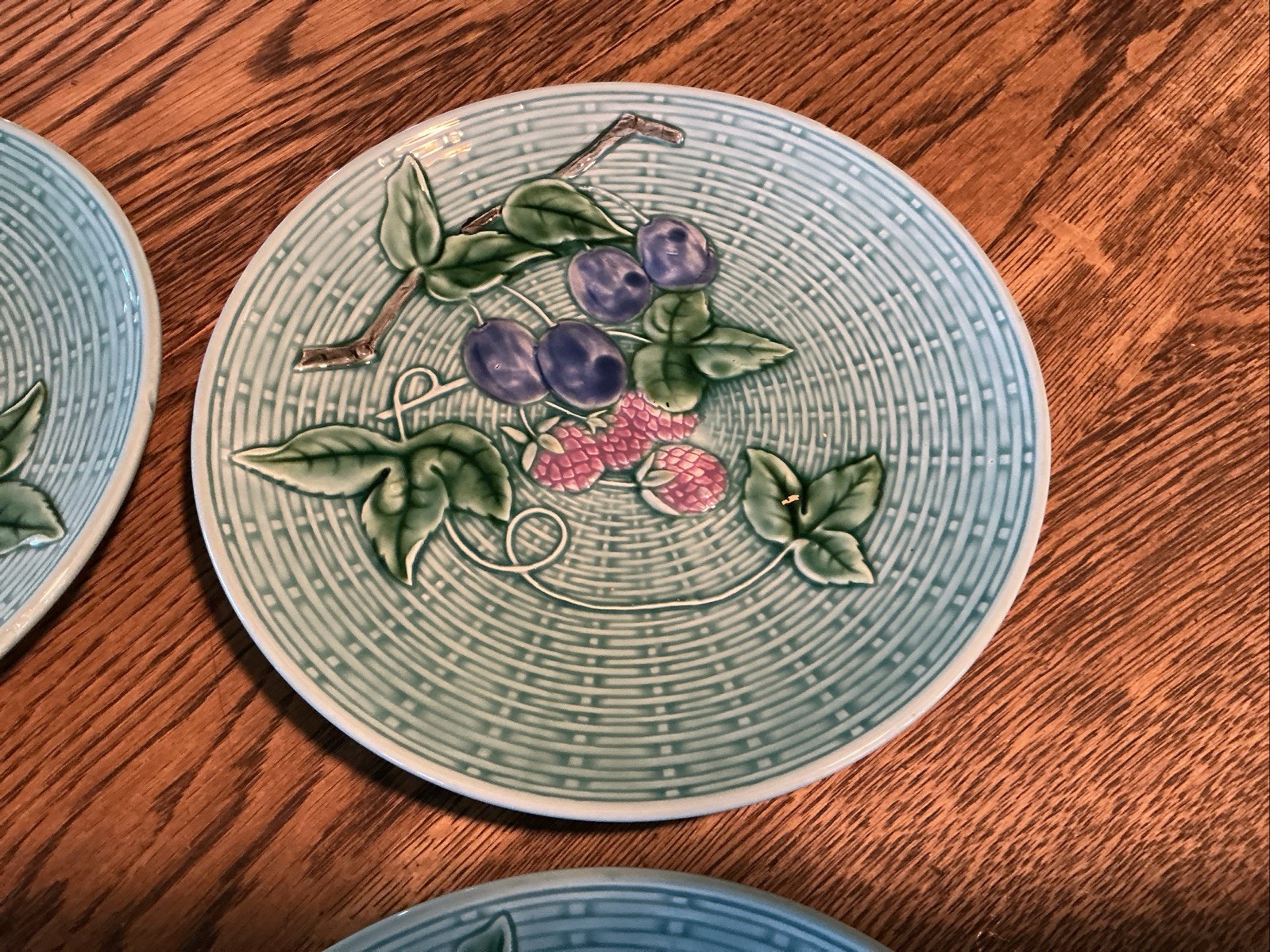 Set Of SIX Majolica Plates Teal Aqua Raspberry Plumb 2230 B Germany Weave 7.75”
