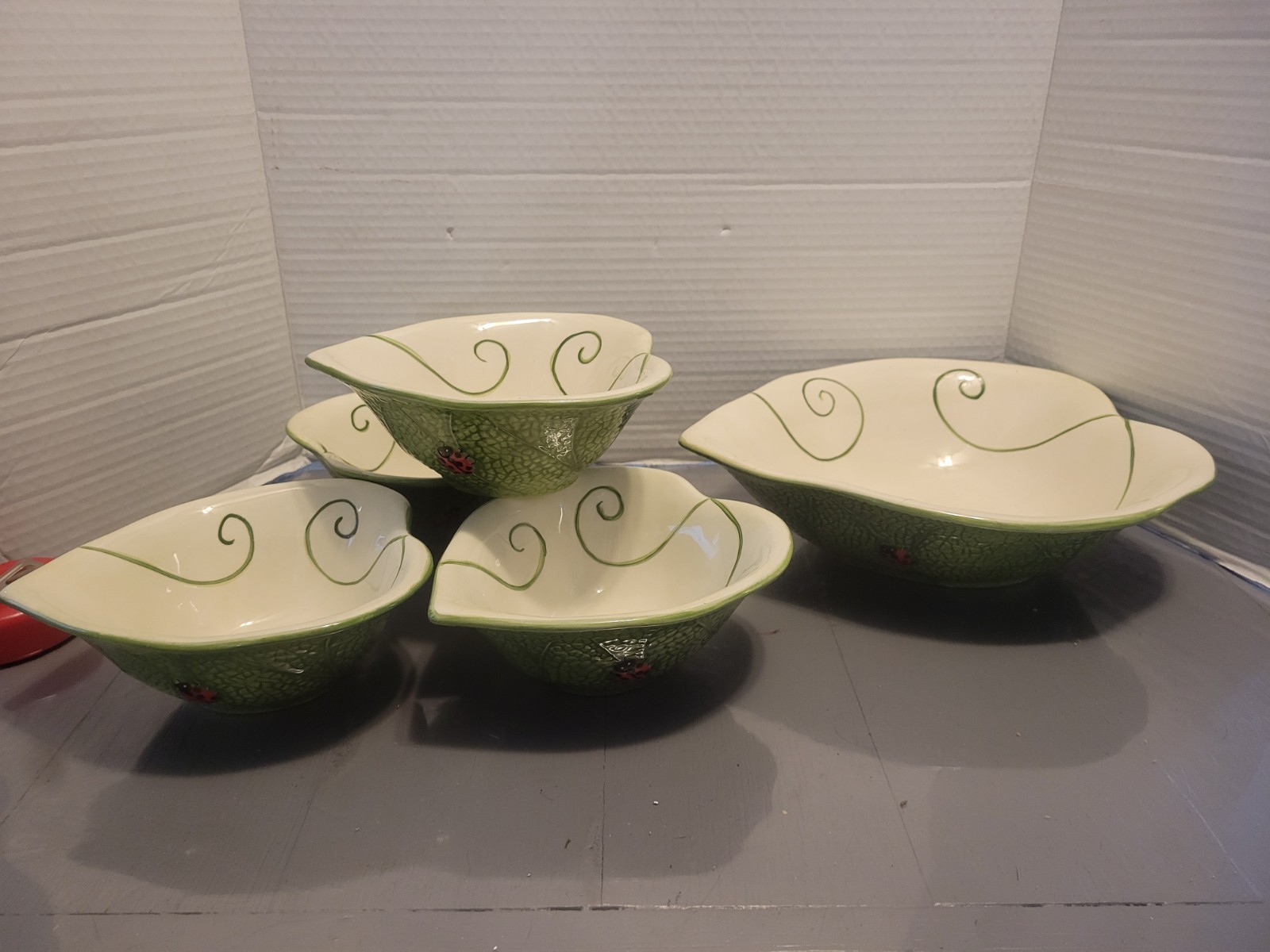 RARE~Pier 1 Imports Ladybug Leaf Heart Shaped Bowls~Set 4 And 1 Serving Bowl