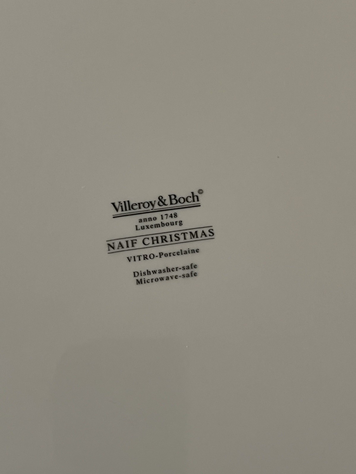 Villeroy & Boch Naif Christmas Cake Plate Charger/Chop Plate Set Of 2