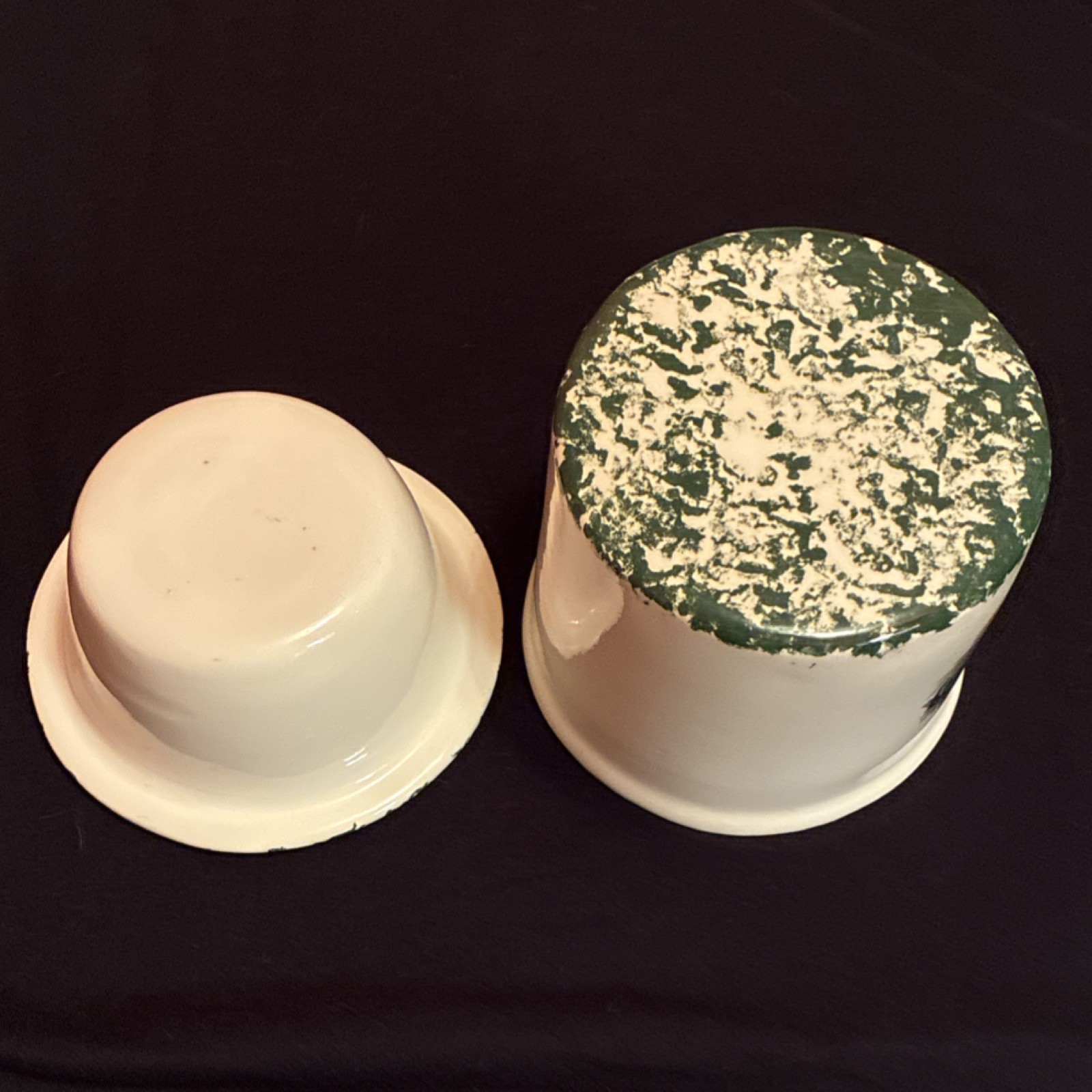 2-Piece Ceramic Round ice and Dip Bowl Set, White/Green Multicolor Rooster