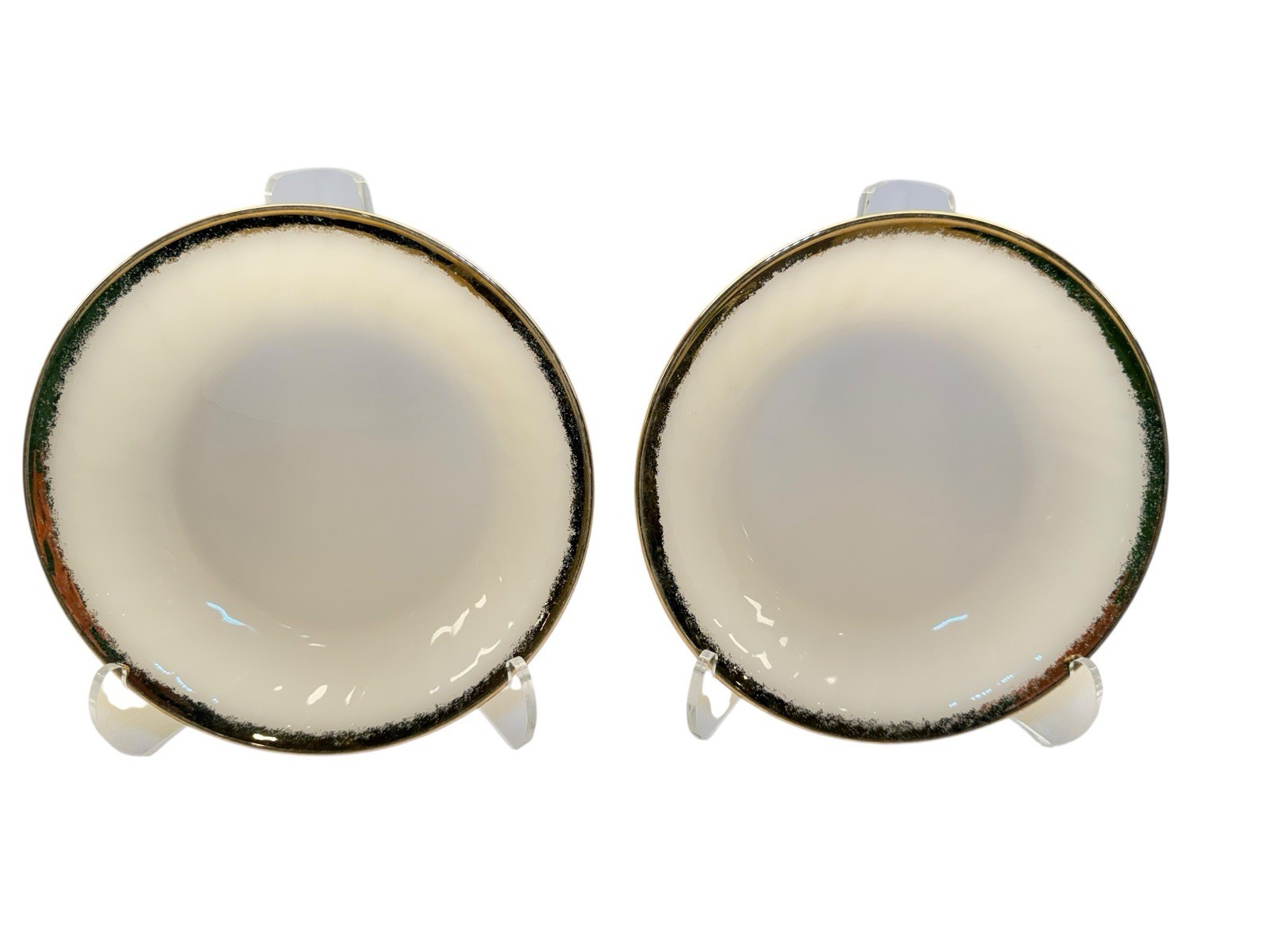 PRISTINE Vintage Fire-King Swirl 7.5″ Coupe Soup Bowls Smooth Rim Gold -Set of 2