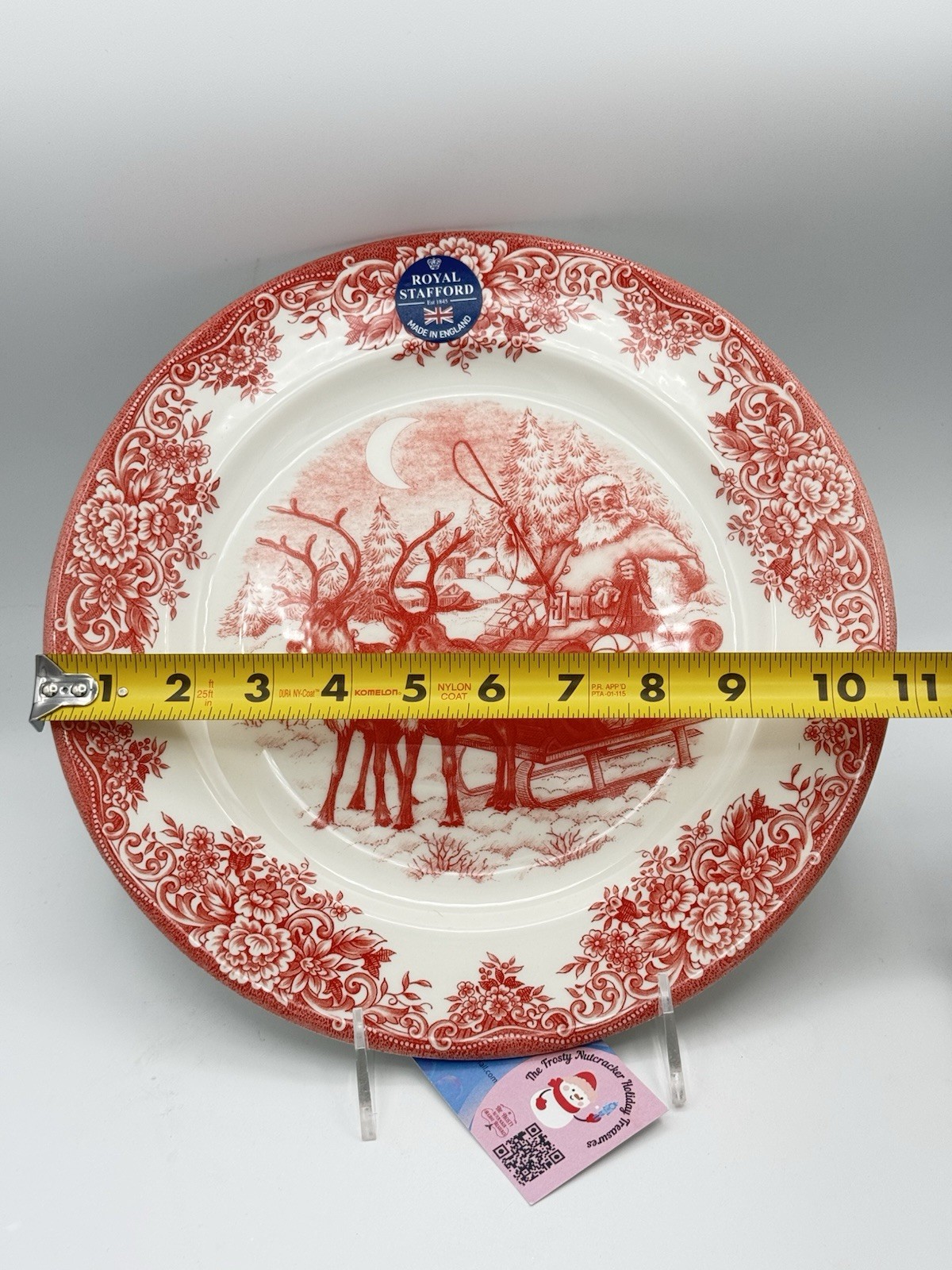 ROYAL STAFFORD~CHRISTMAS~SANTA’S SLEIGH~DINNER PLATE~11″~RED~NEW