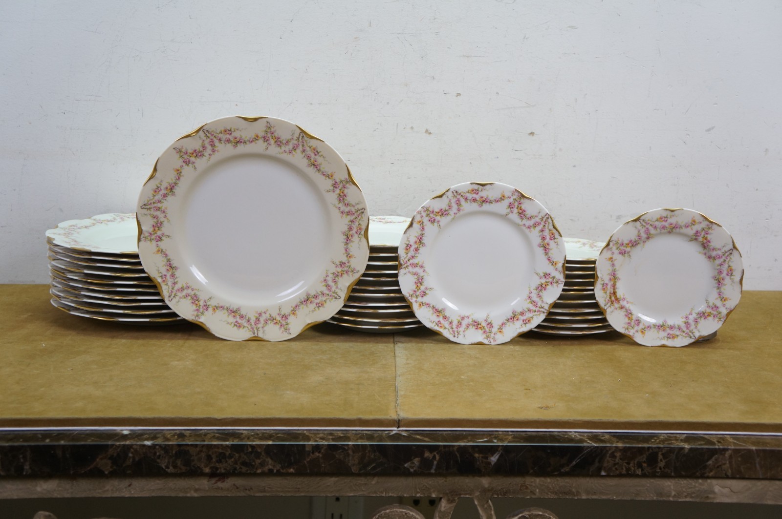 77 Pc Theodore Haviland American New York Vareene Rose China Dinnerware Set