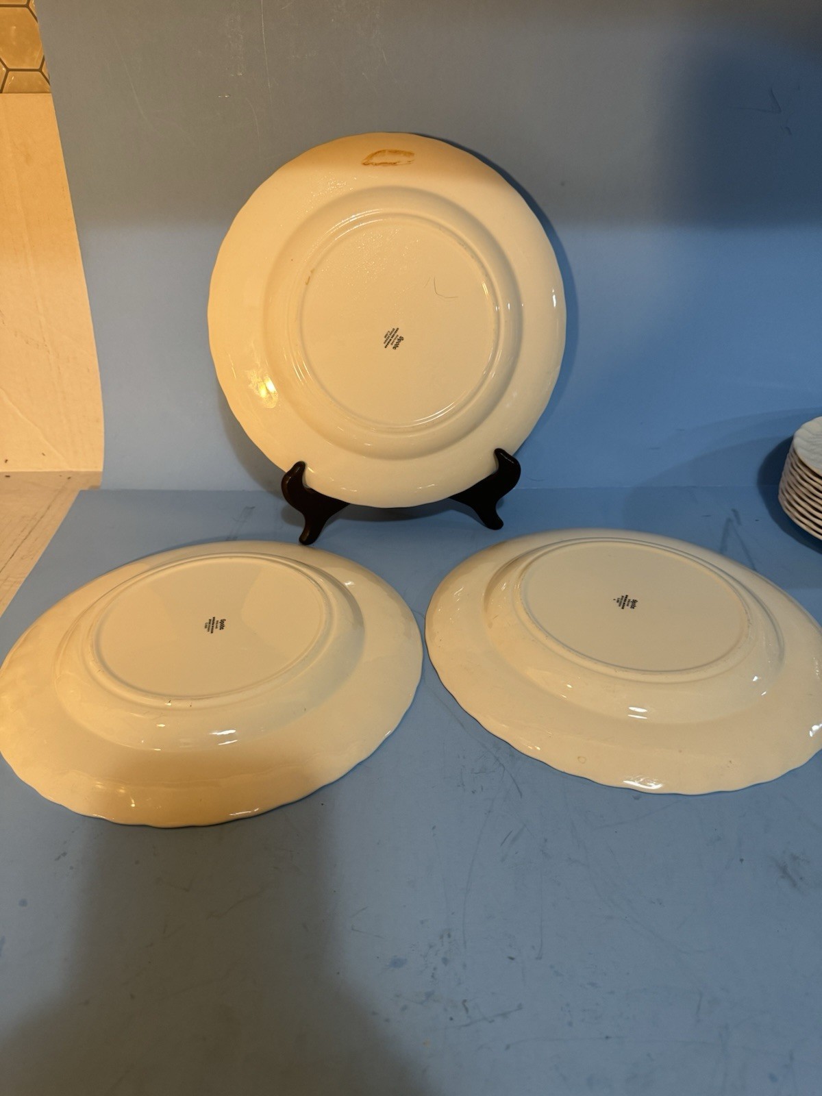Lot 6 Spode 10.25” Dinner Plate Chelsea Wicker Scalloped England READ Cottage