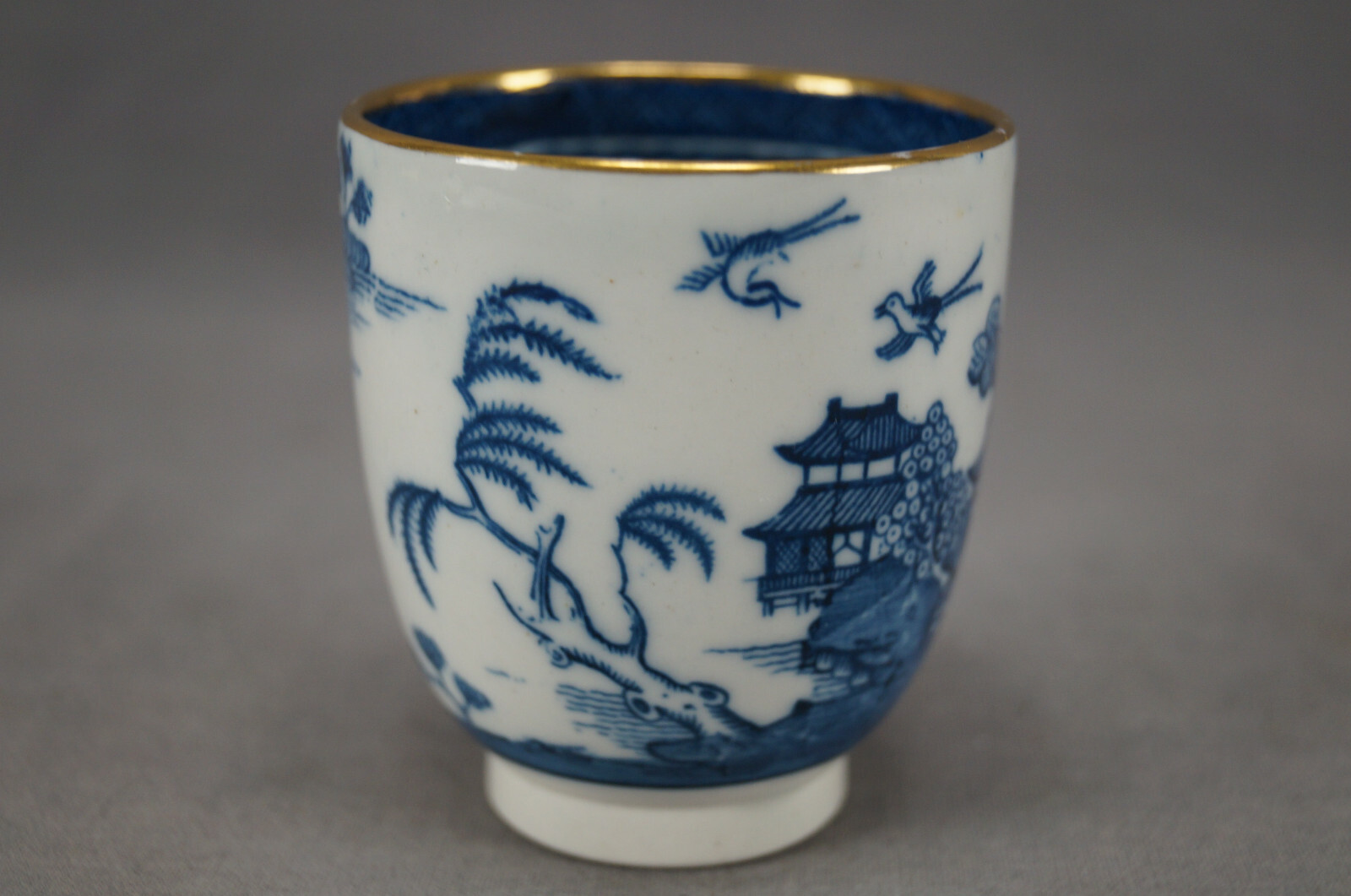Caughley Nankin Willow Blue White & Gold Porcelain Coffee Cup Circa 1784-1799 A