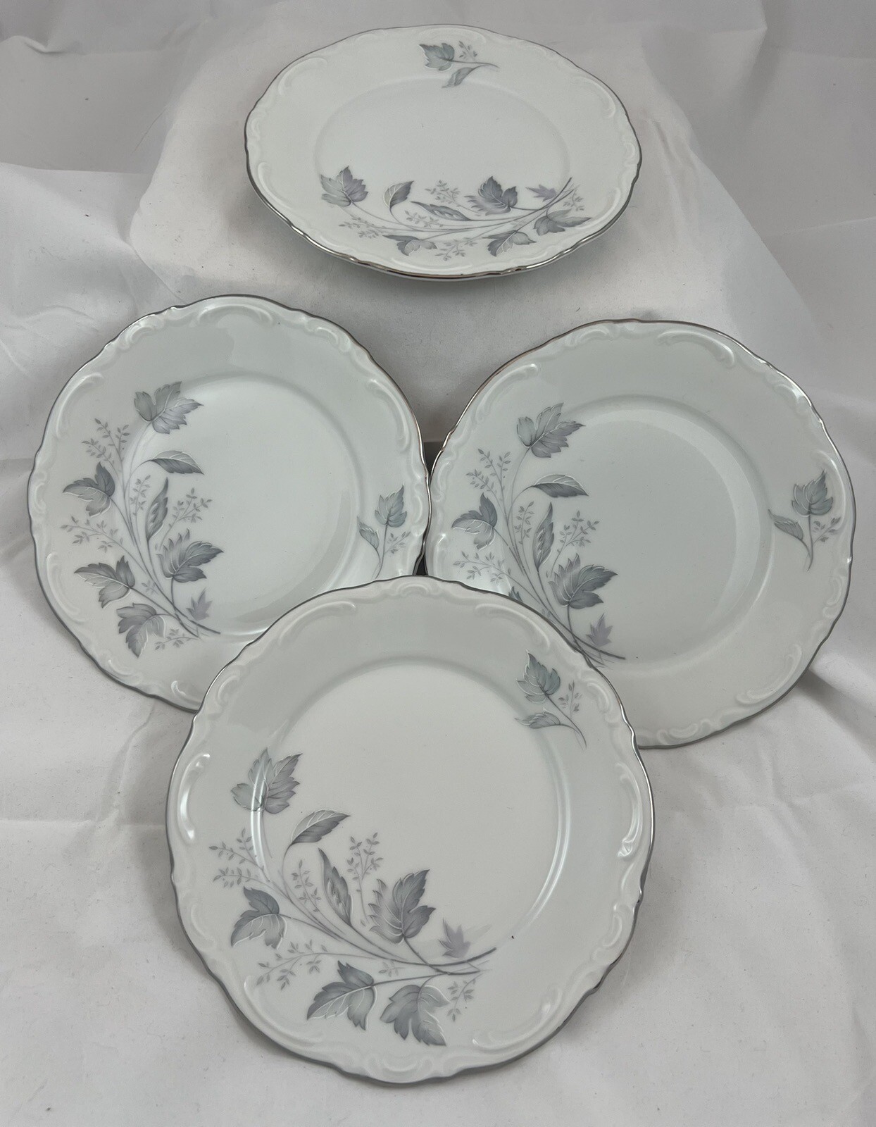 Set Of 4 Vintage Mitterteich Bavaria Germany Monika 6 3/4” Bread Plates
