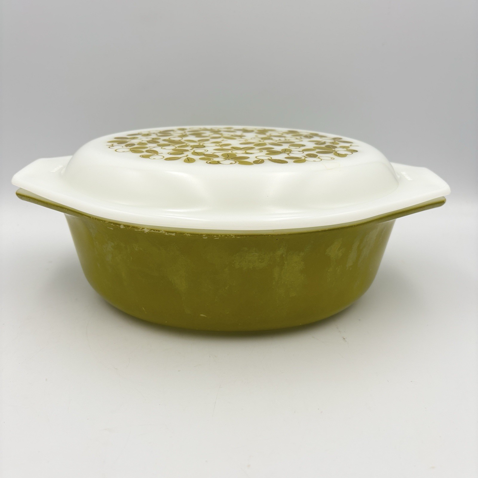 Vtg. PYREX Verde Olive Green 1-1/2 Qt. Oval Casserole Dish W/ Lid 043 Ovenware