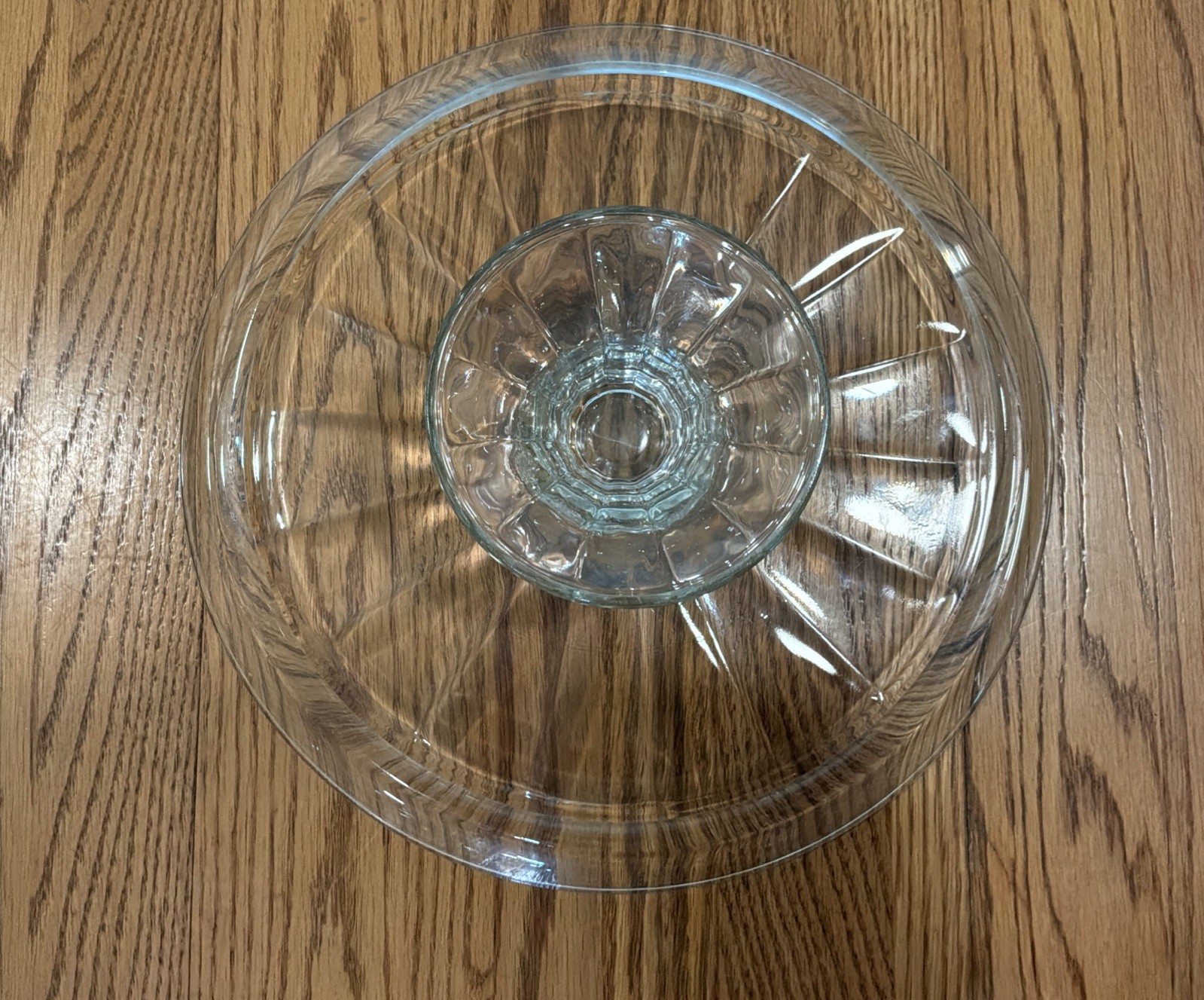 VTG Indiana Glass Elegance, Footed Cake Plate W/ Dome 13” D Sencile Snowflakes