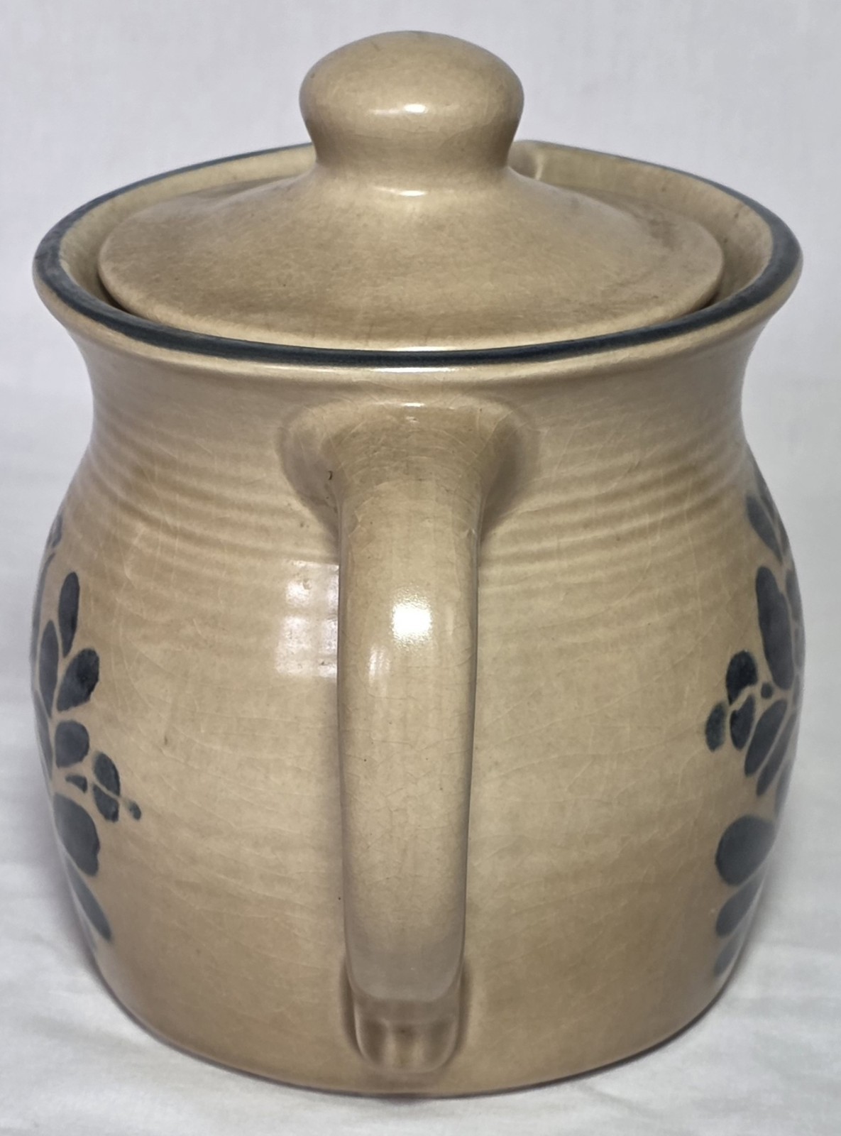 Pfaltzgraff Folk Art 550 Stoneware Teapot 8″ Blue Tan, 40oz Bird Marked