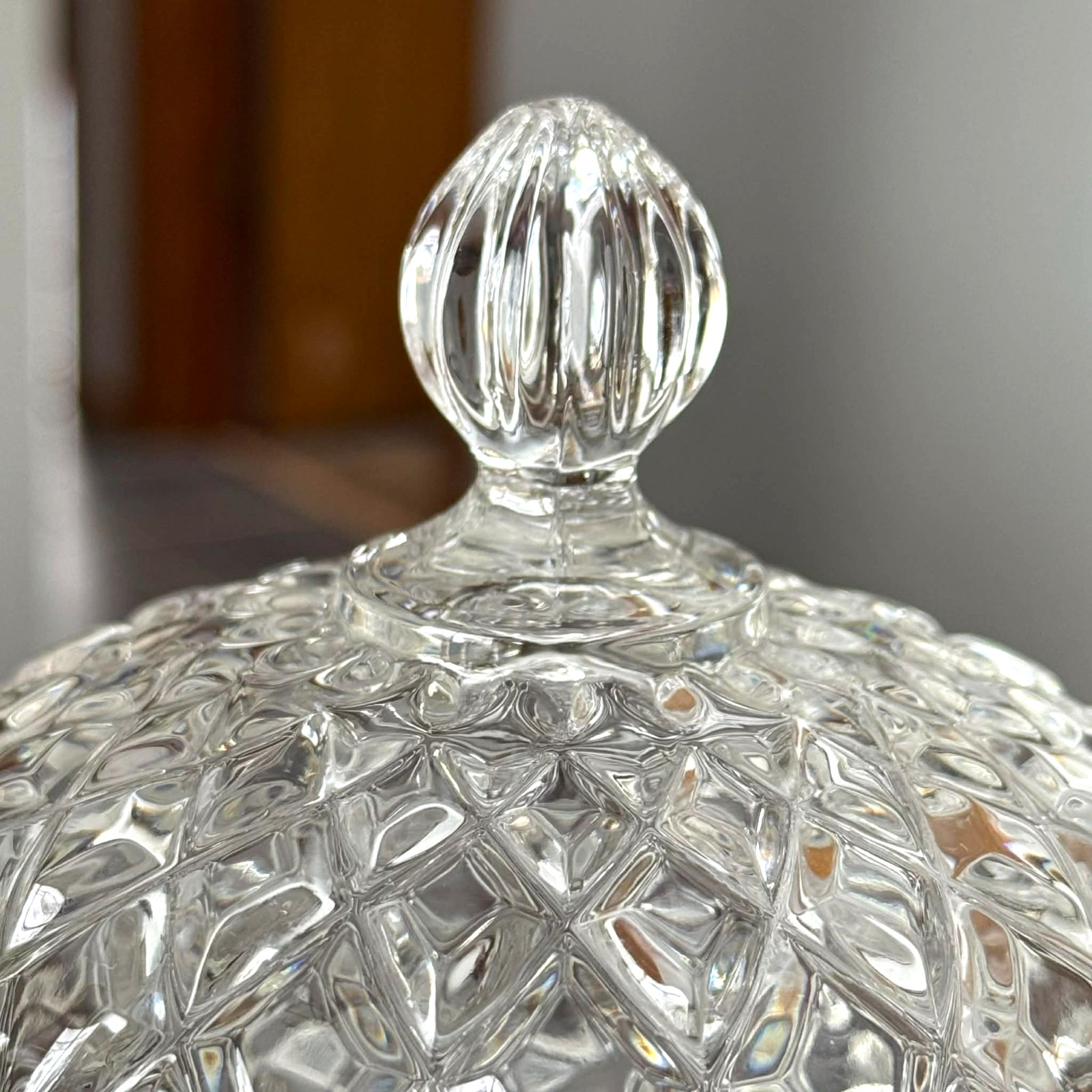 Fifth Avenue Crystal Brighton Covered Candy Dish Diamond Cut Crystal 4.5″