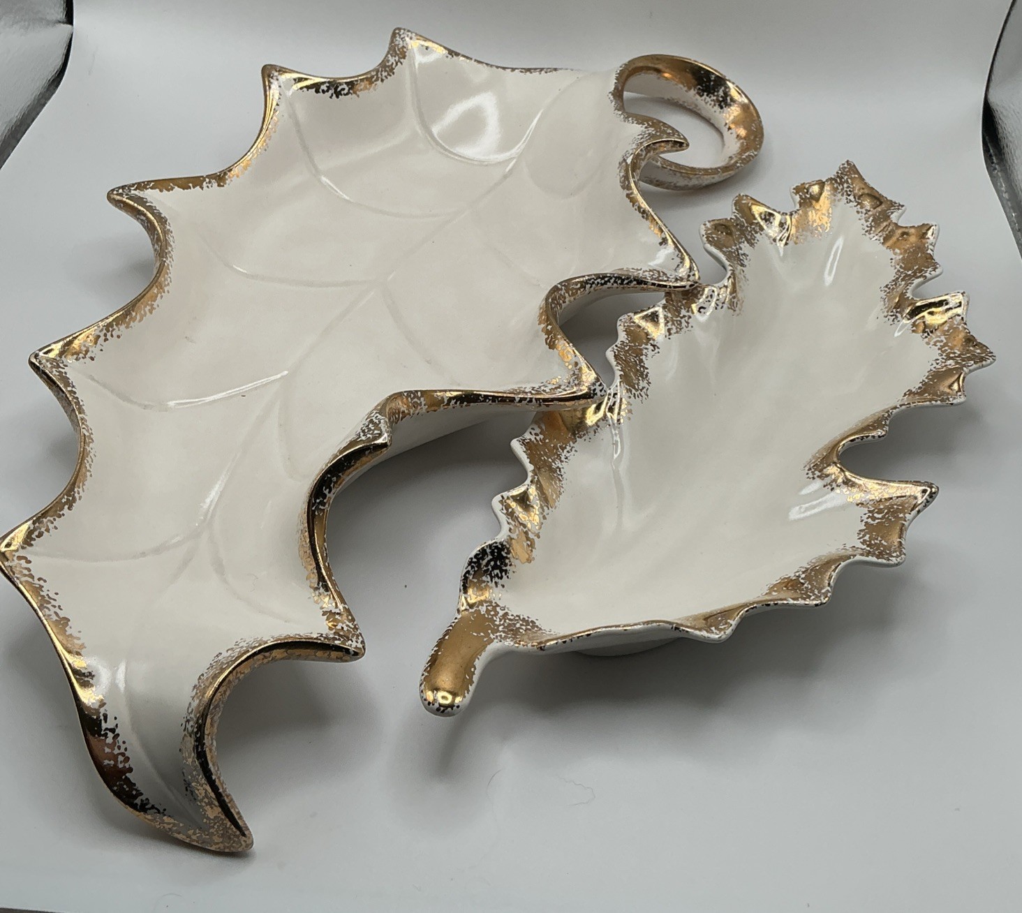 Vintage Hollydale Pottery California Gold Encrusted Tableware Leaf Dish Set 4pc