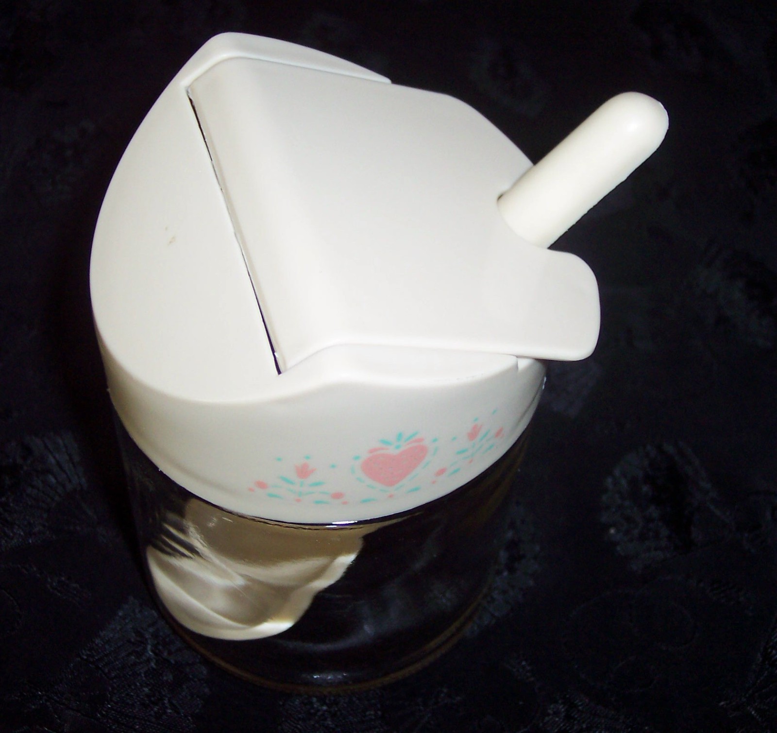 Corelle FOREVER YOURS Sugar Honey Jam Condiment Holder with Spoon Hearts