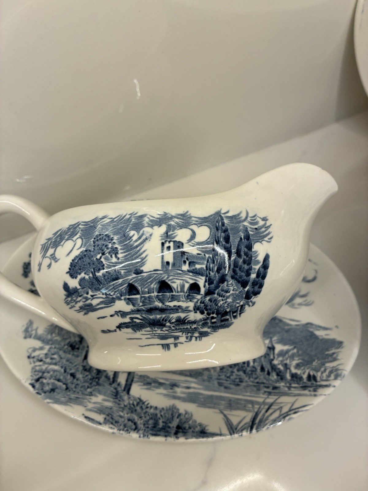 Perfect! ENOCH Wedgwood Countryside Blue Transferware 34 Pc Dinnerware Set for 4