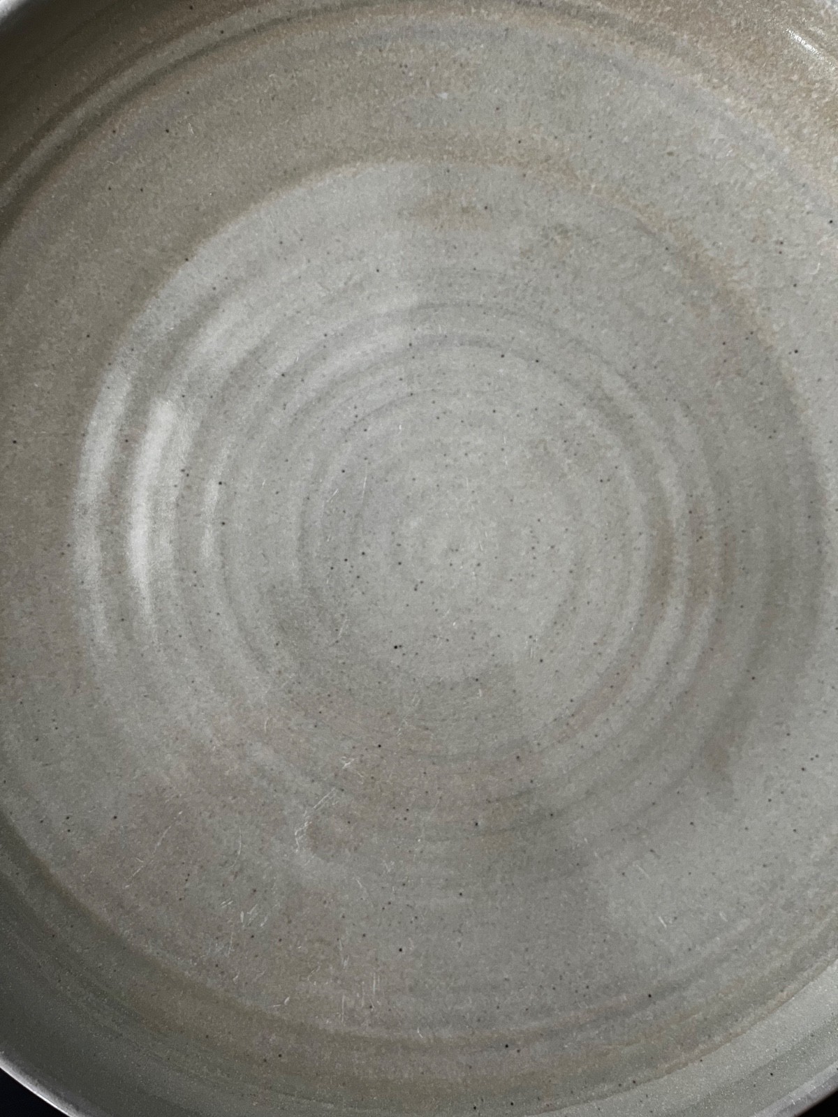 SCHEIER Art Pottery Dinner Plate 10.25″ Natural Color Swirl Glaze Signed