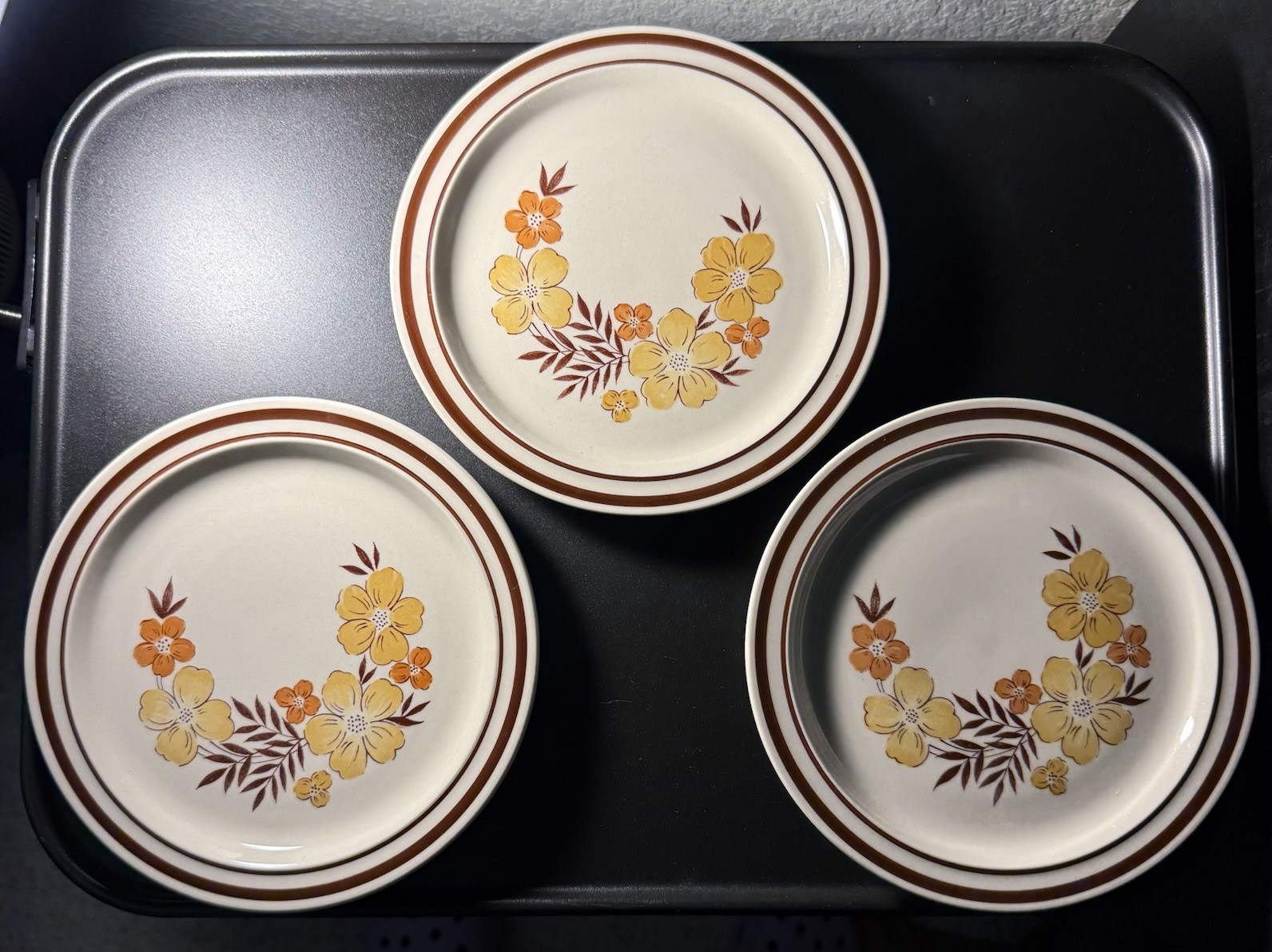 3pc plate set Newcor Stoneware “Laurel” Pattern 404 Japan 1985 Dinner