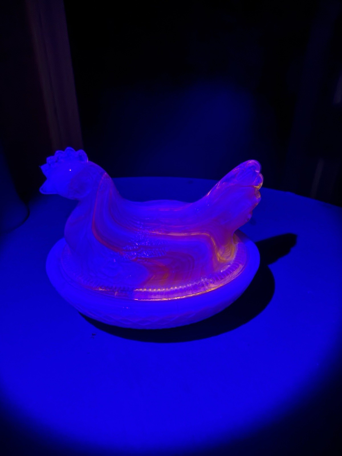 Boyd Glass Hen on Nest #182 Coral Mist 3″ Slag Chicken Salt Cellar UV Glows Vtg