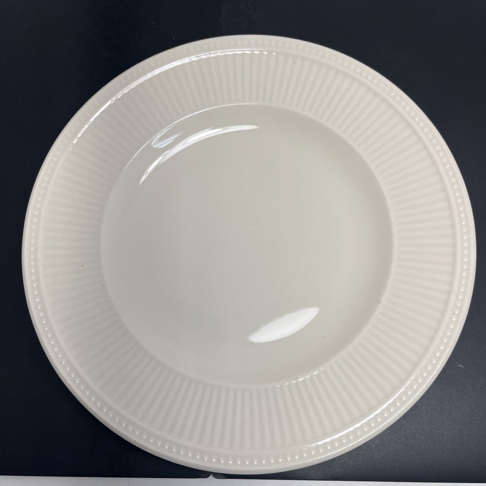 Classic Wedgwood Windsor Pattern 4 Dessert Salad Plates 8” & 1 Dinner Plate 11”