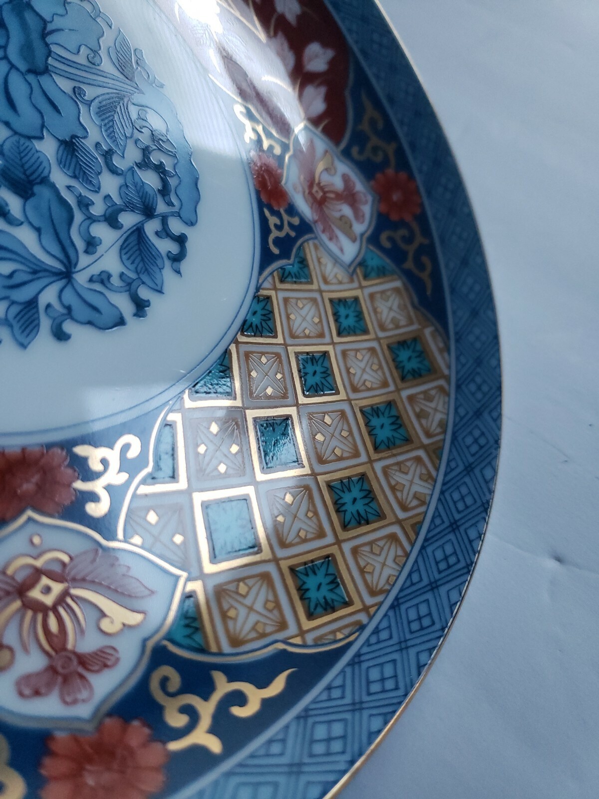 Smithsonian Institute ” IMARI ” Blue Rust Salad / Luncheon Plates Set for 2