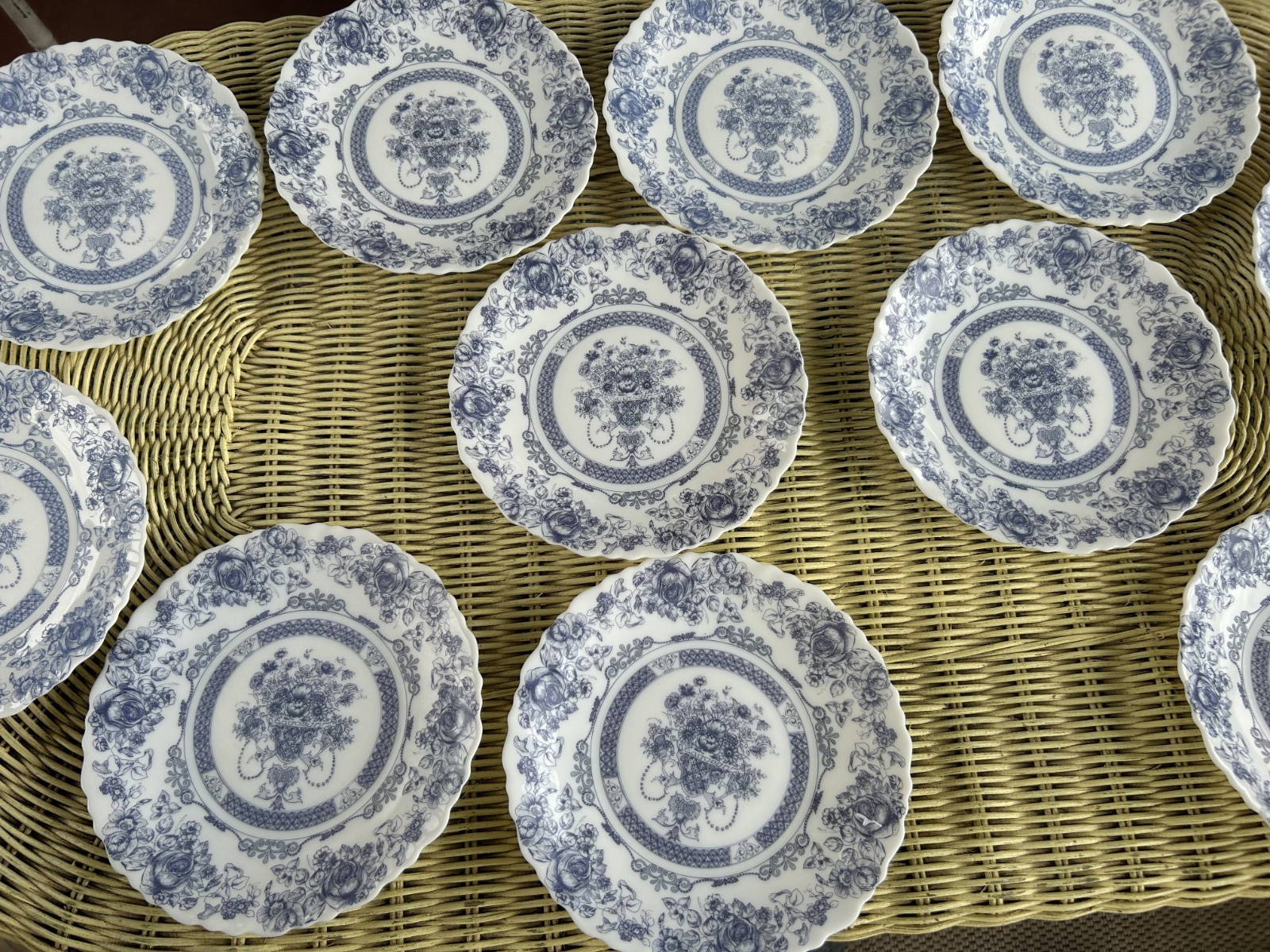 Set Of 4 11 Honorine By Arcopal France Salad Plates 7.25” Blue & White Vintage
