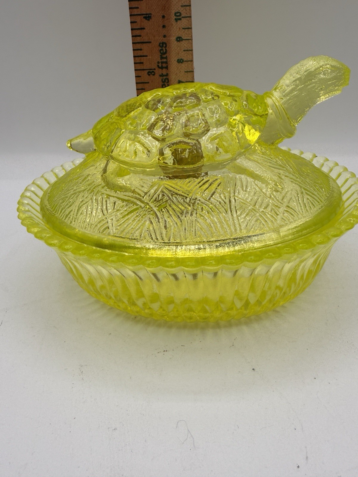 VNTG Boyd Vaseline Glass Turtle Covered Dish 5.5 in VERY RARE