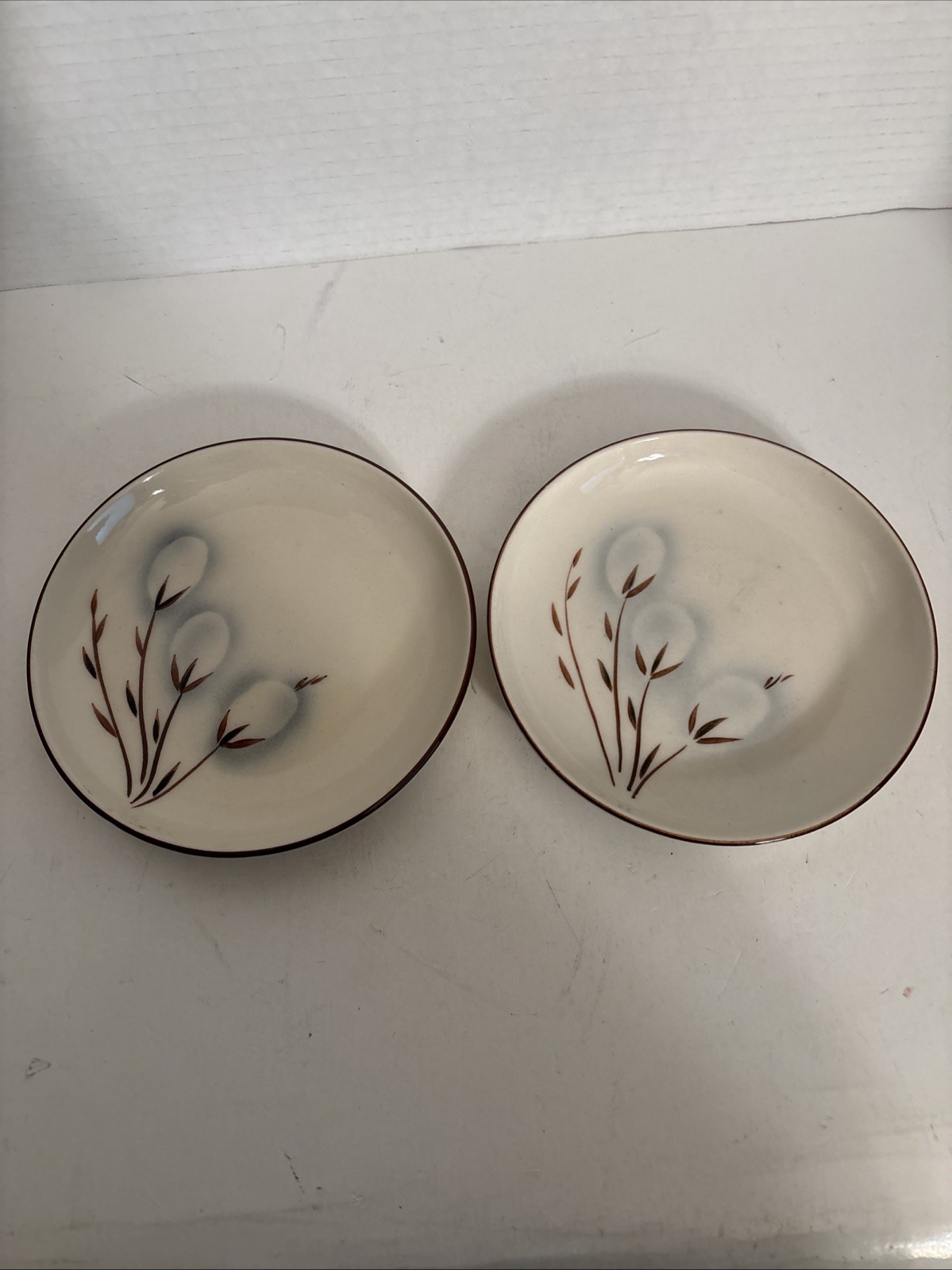 Winfield Pussy Willow 2 Bread Plates 5 3/4″