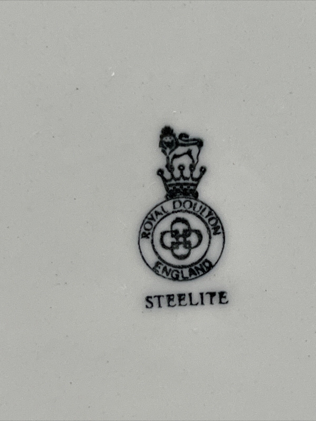 ROYAL DOULTON STEELITE HOTEL WARE Set Of 4 PLATES 11 3/4” ENGLAND