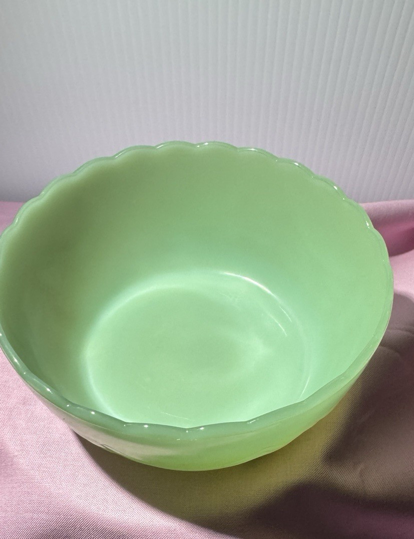Fire King Jadeite 3 Footed Bulb Bowl 5 1/4″ Scalloped Rim Vintage Mid Century
