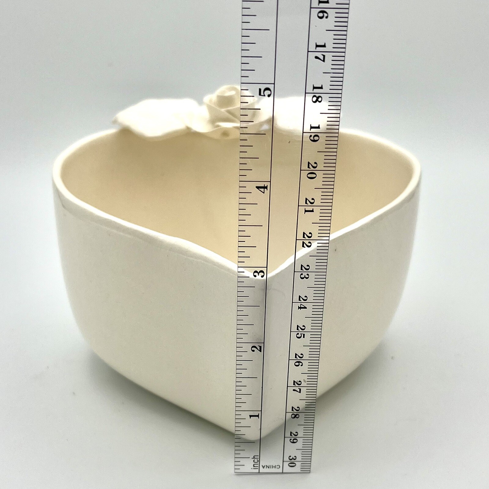 Vntg Paper Windows Rose Heart Bowl Candy/Trinket Dish Signed Ivory Ceramic 6.25”