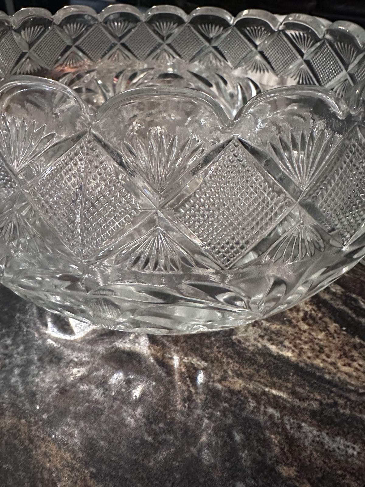 L E Smith Daisy Saw Edge Clear Glass Punch Bowl Set 12 Cups VTG Mid Century