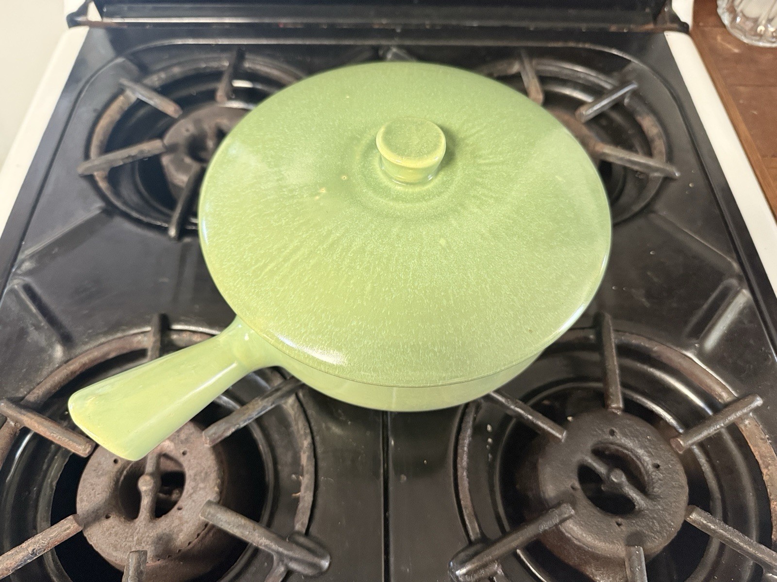 La Solana Solana Ware Sage Green Covered Casserole 4 cup capacity