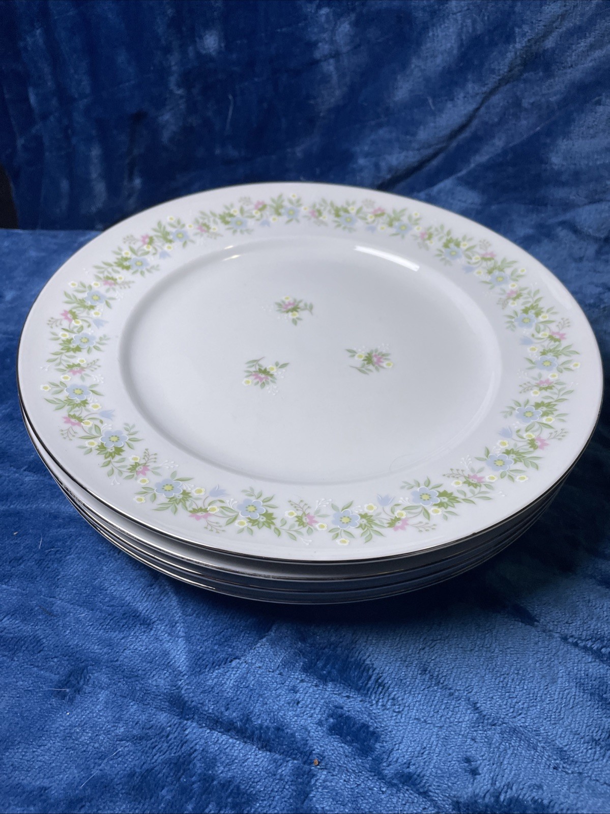 Johann Haviland Bavaria Germany “Forever Spring” Set of 4 DinnerPlates, 10”