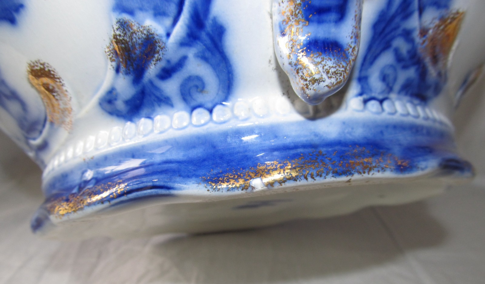 Victorian Flow Blue Chamber Pot Gold Gilt J&G Meakin “Moderna” Antique 1895-1915