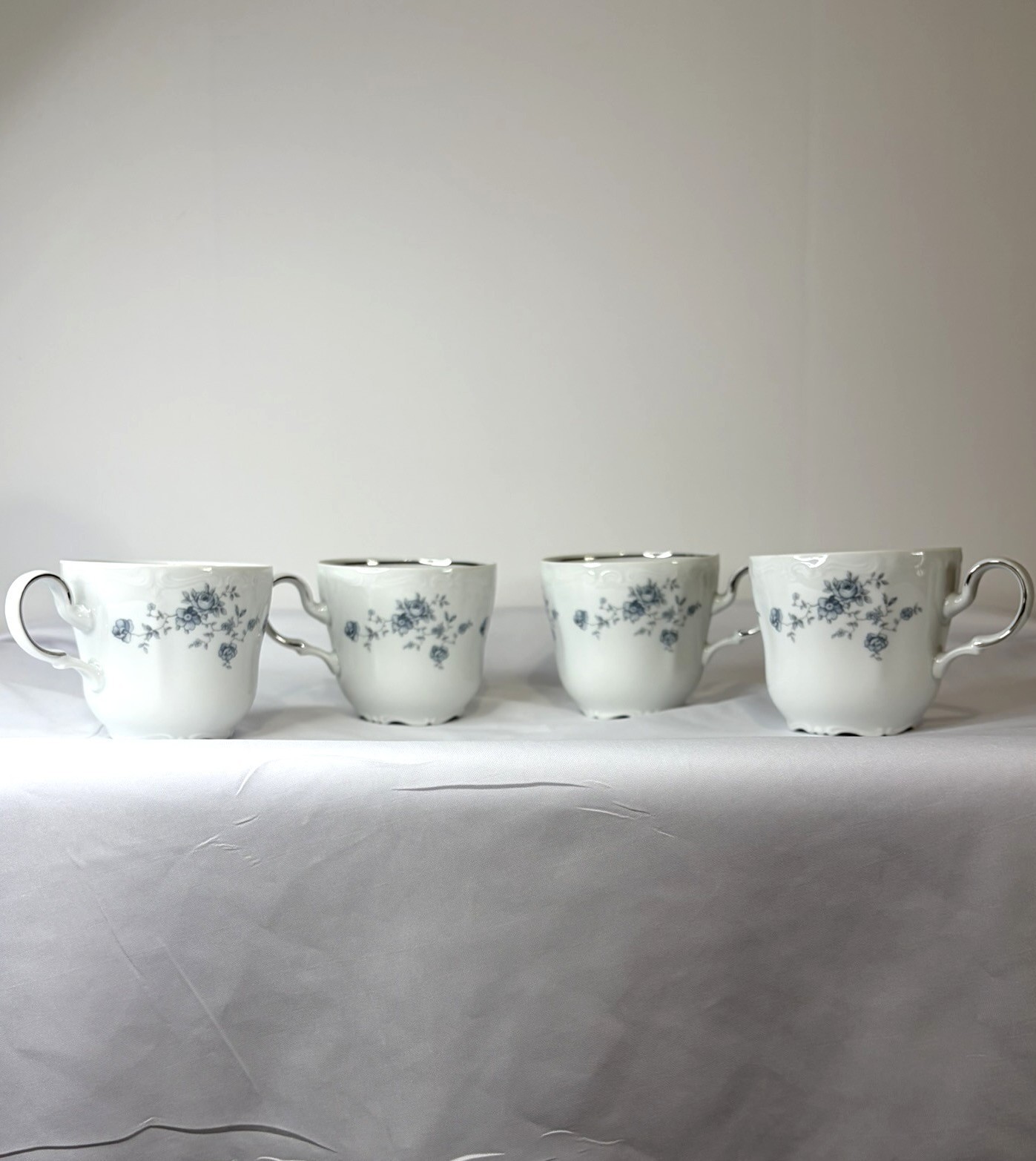 Johann Haviland Blue Garland Cups Set of 4 Bavaria Germany Floral Tea Coffee Vtg