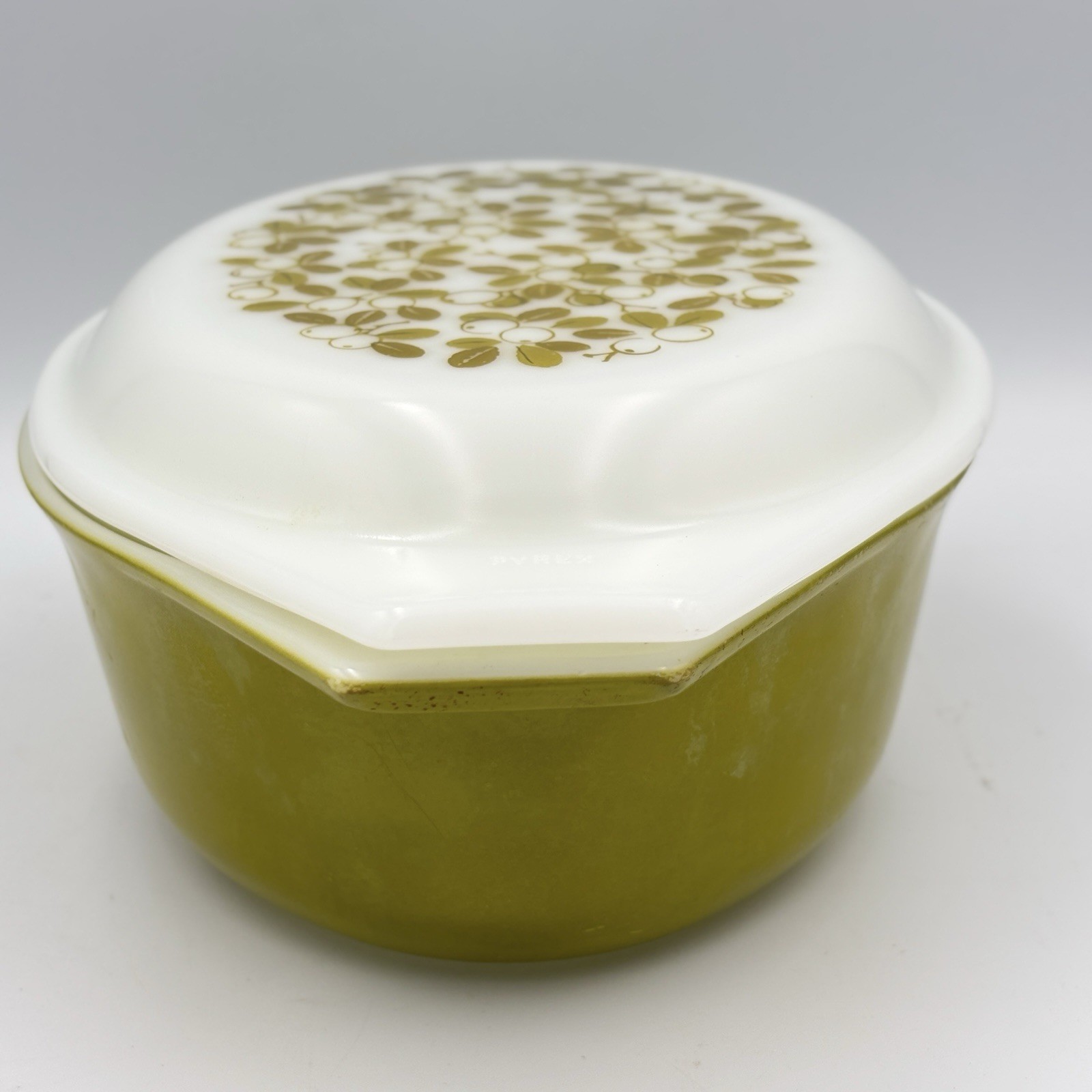 Vtg. PYREX Verde Olive Green 1-1/2 Qt. Oval Casserole Dish W/ Lid 043 Ovenware