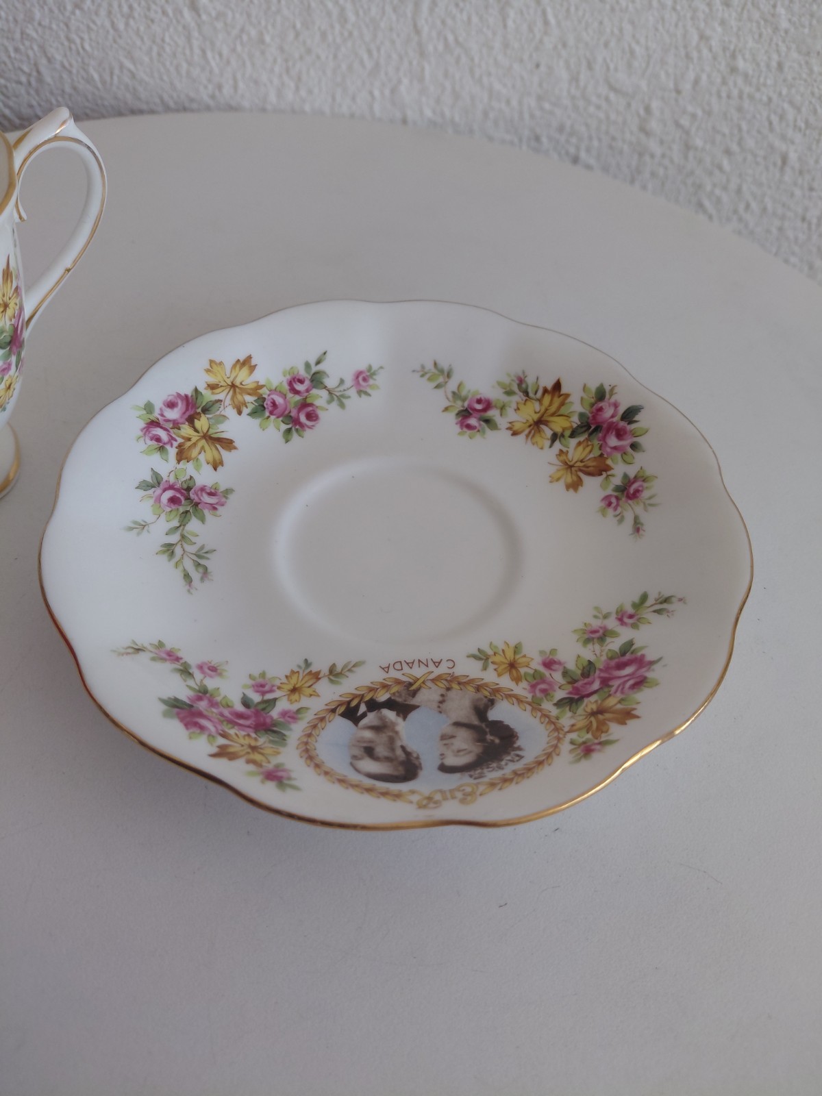 Royal Albert England Commemorative Royal Visit 1959 Canada Cup/Saucer Set READ!