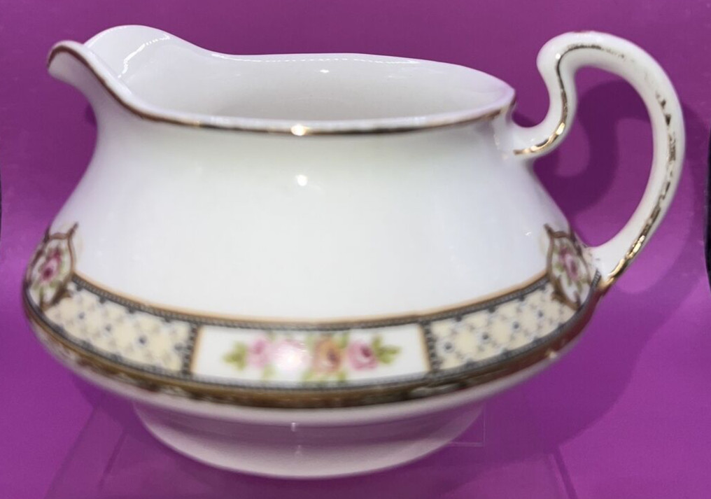 Antique Creamer or Pitcher For Gravy By Homer Laughlin Made In USA No 21 L