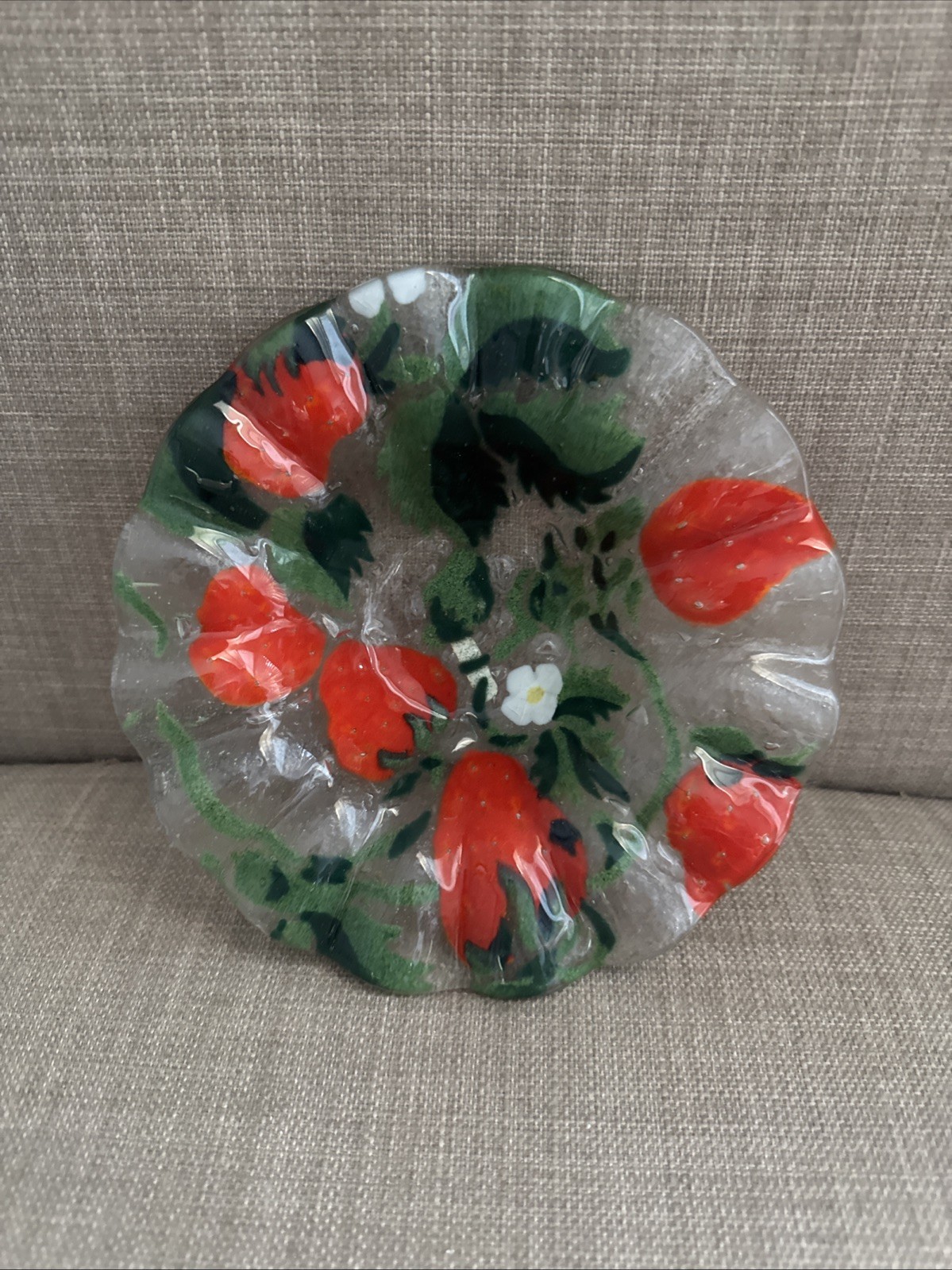 Sydenstricker Strawberry Fused Art Glass Ruffled Edge Small Bowl Pristine
